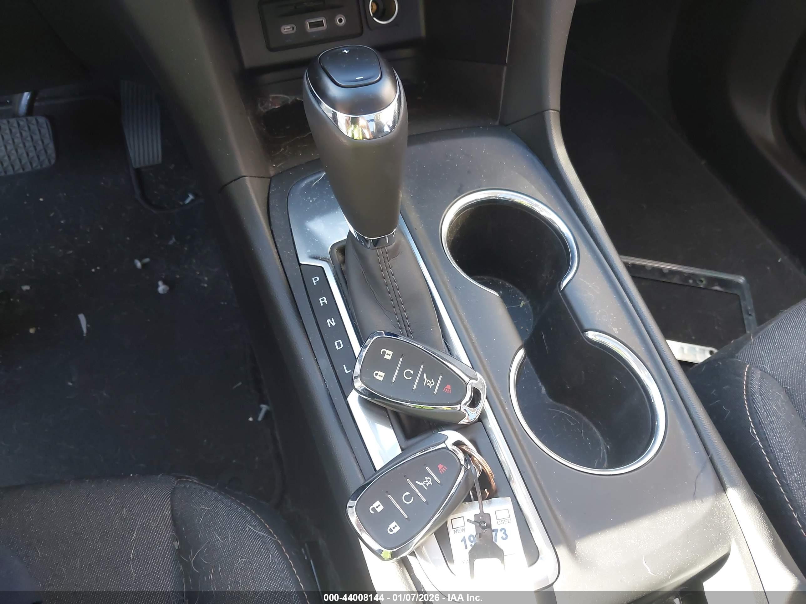 CHEVROLET EQUINOX image 11