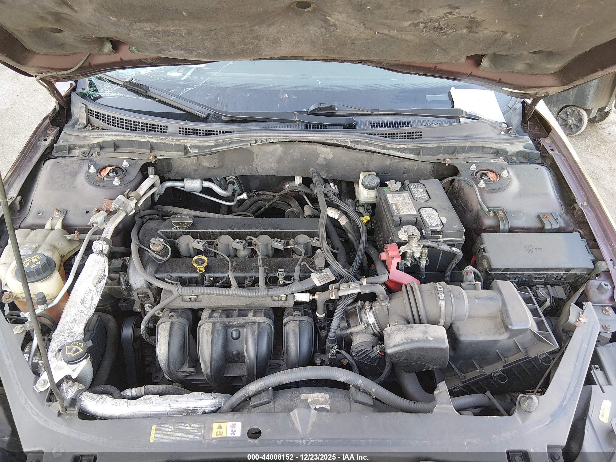 FORD FUSION image 10