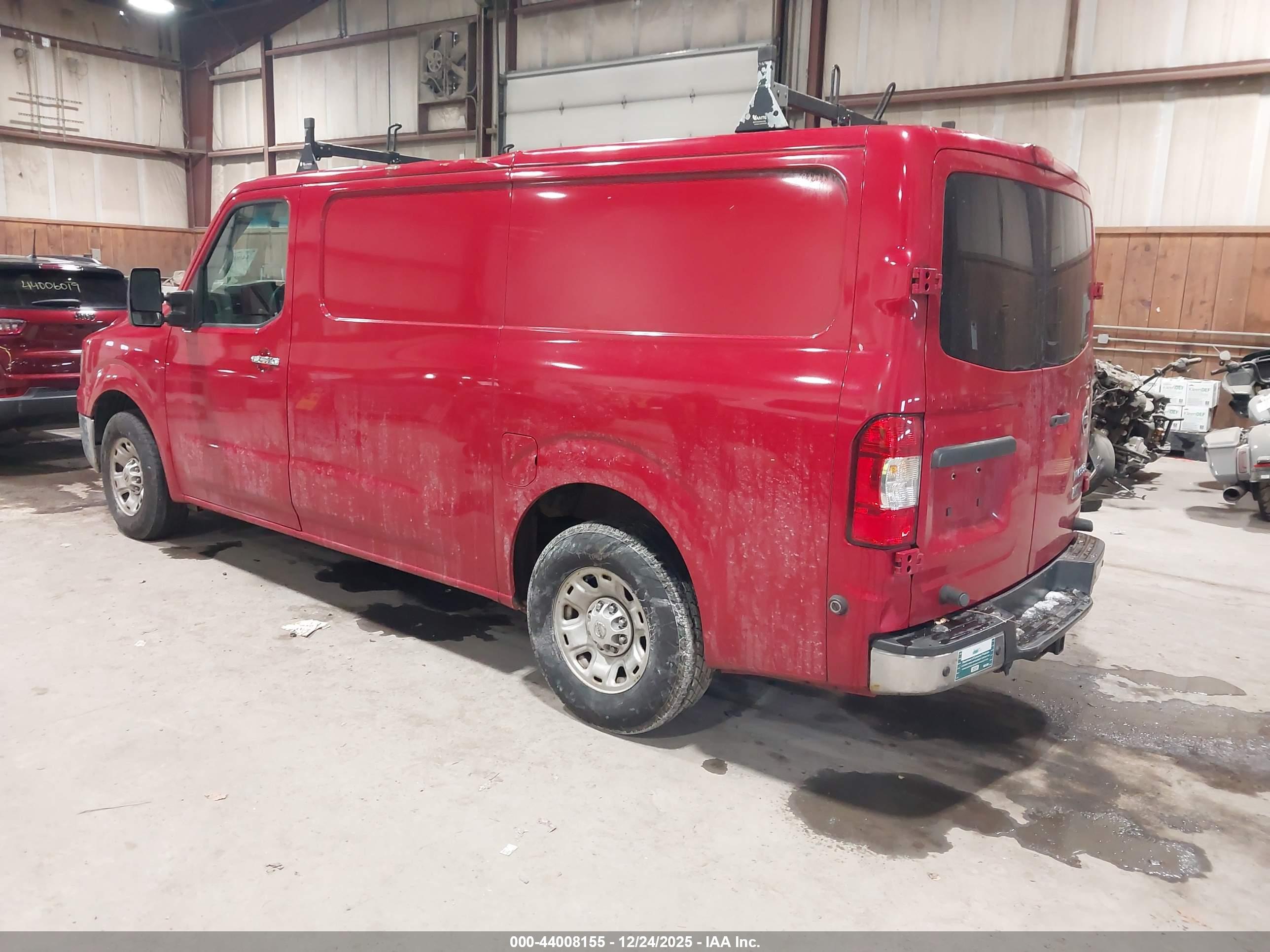 NISSAN NV image 3