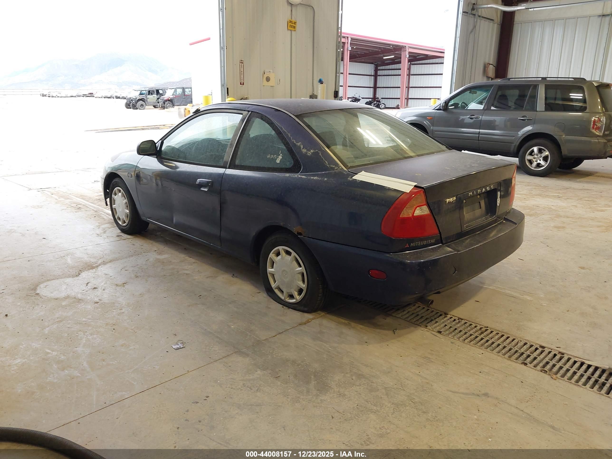 MITSUBISHI MIRAGE image 3