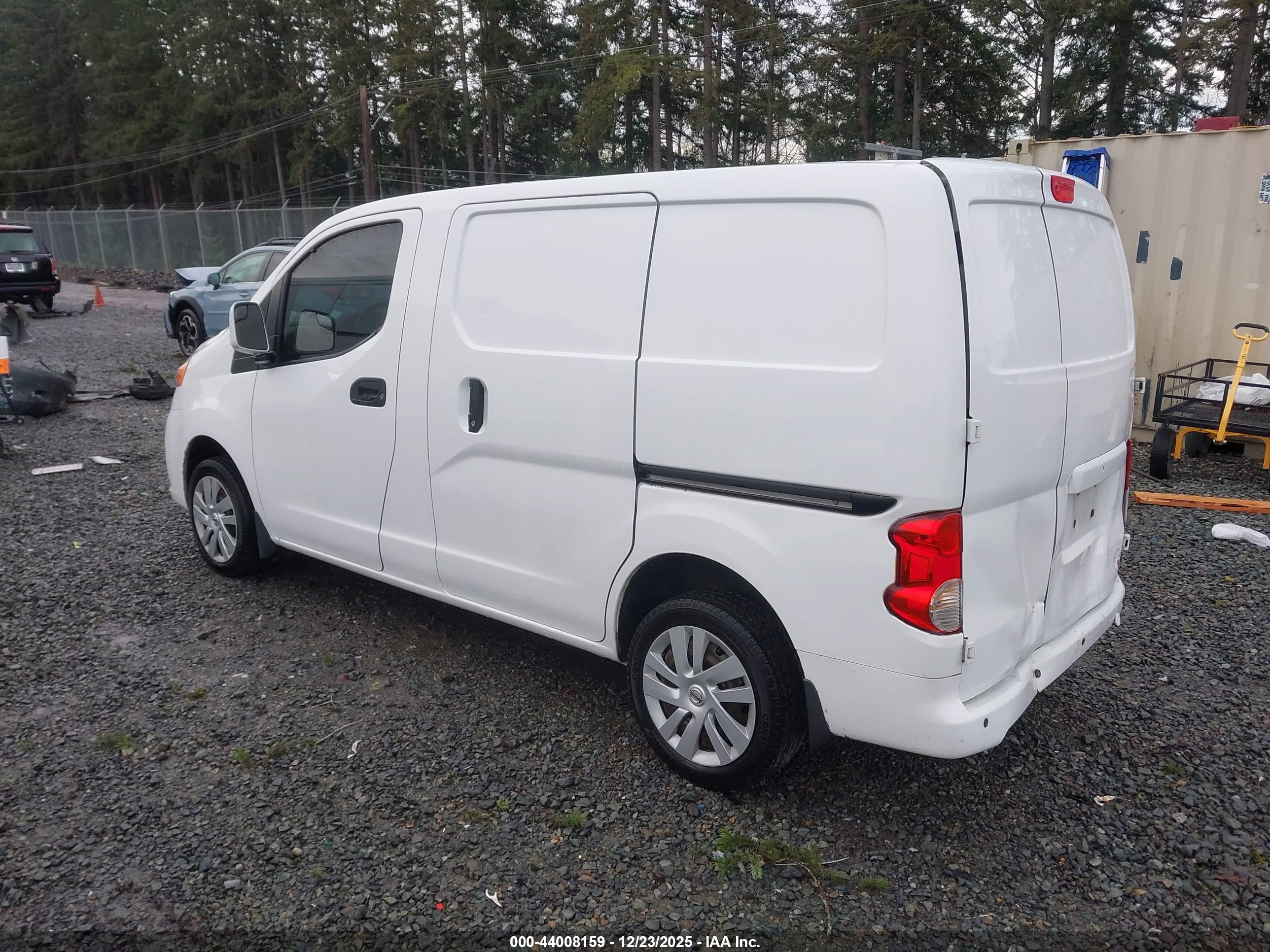 NISSAN NV200 image 3
