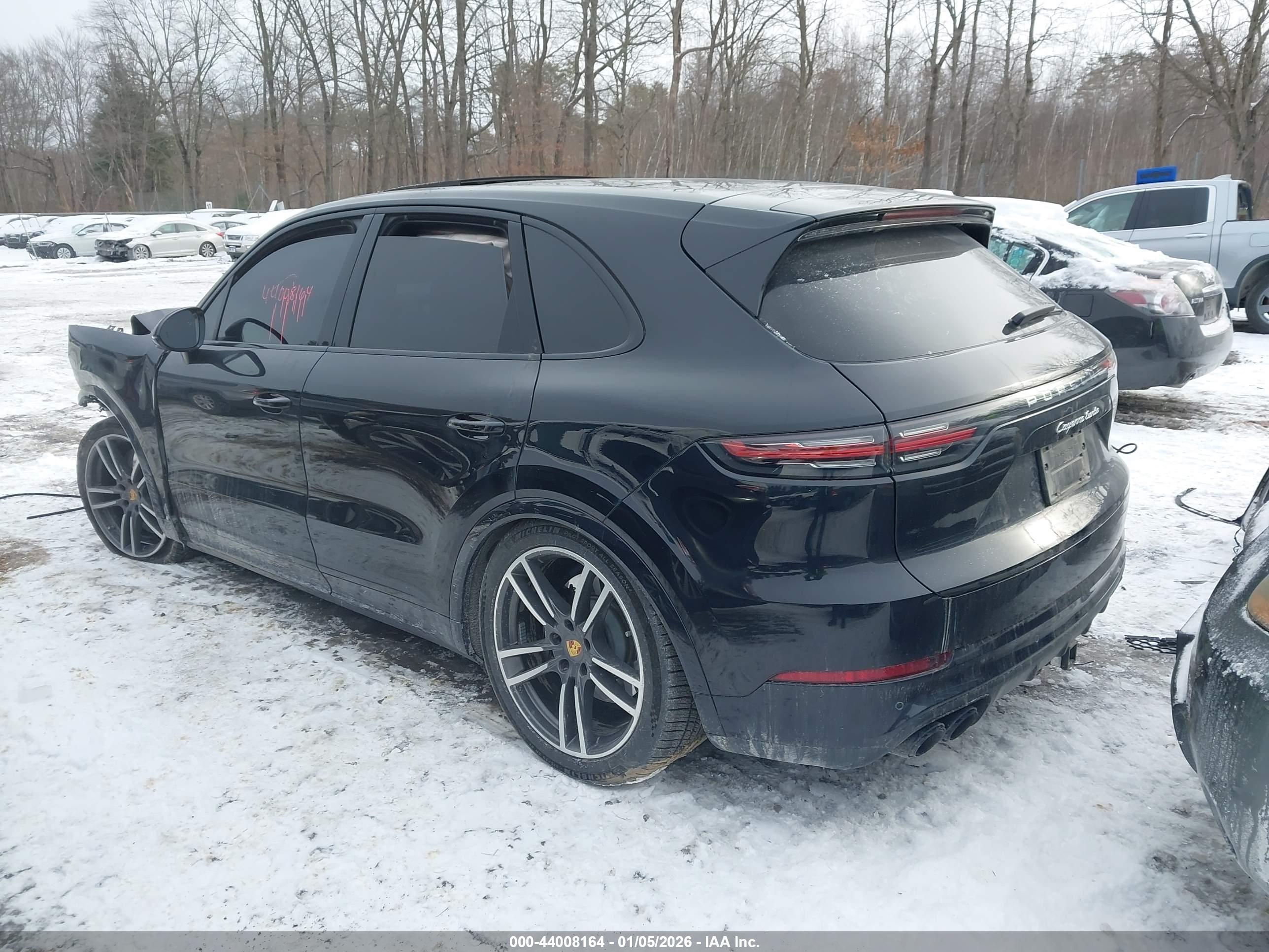 PORSCHE CAYENNE image 3