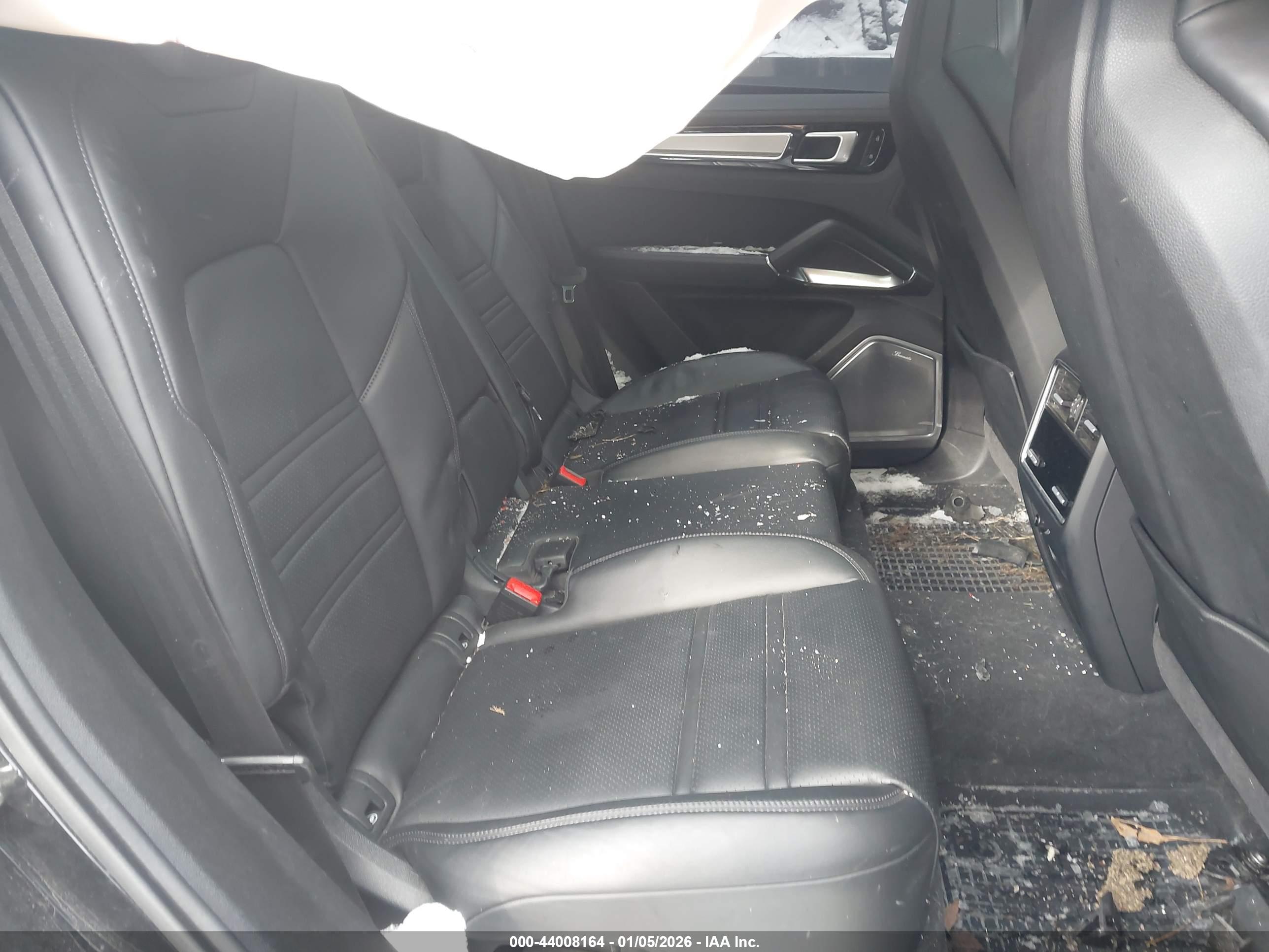 PORSCHE CAYENNE image 8