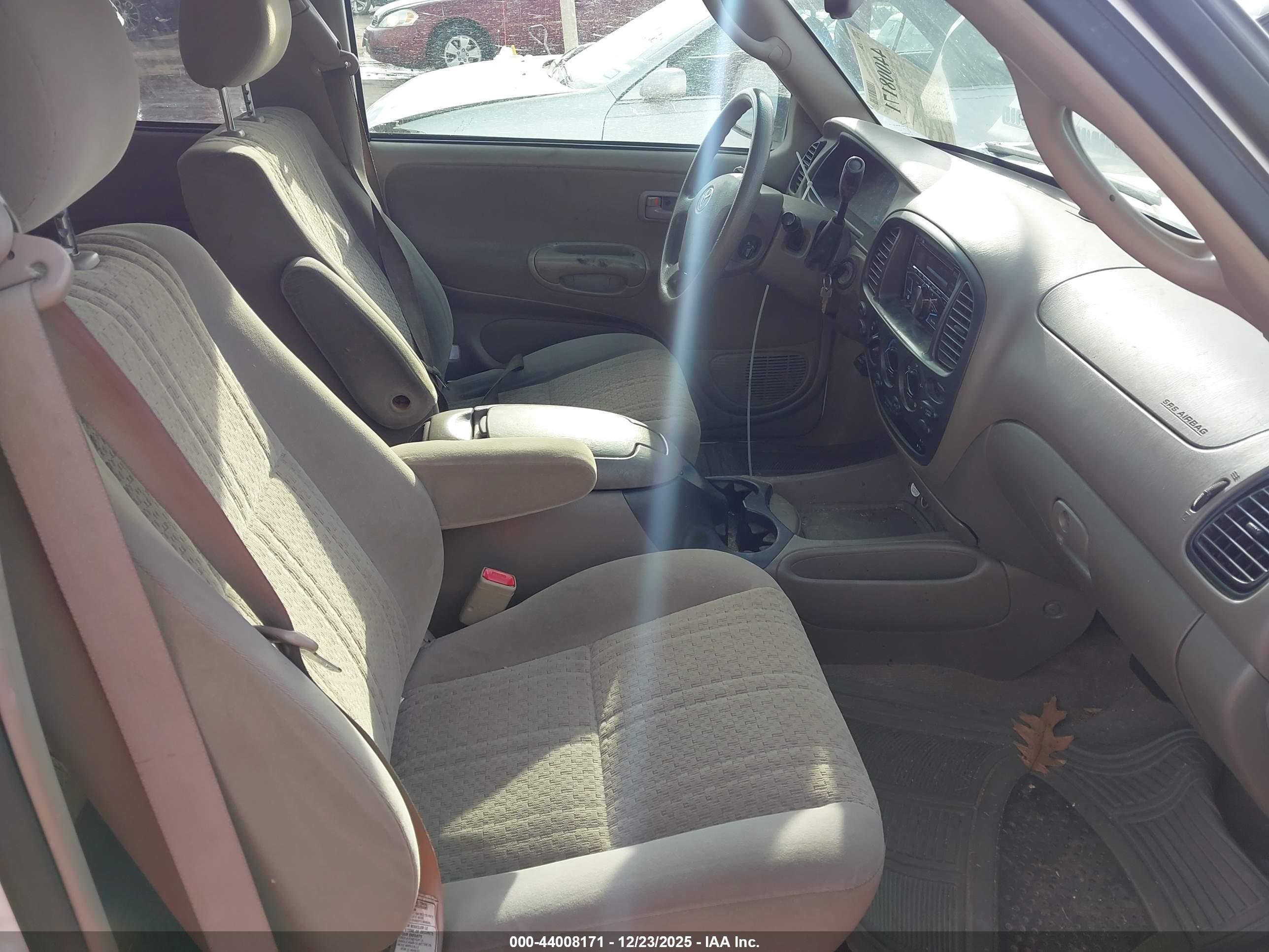 TOYOTA TUNDRA image 5