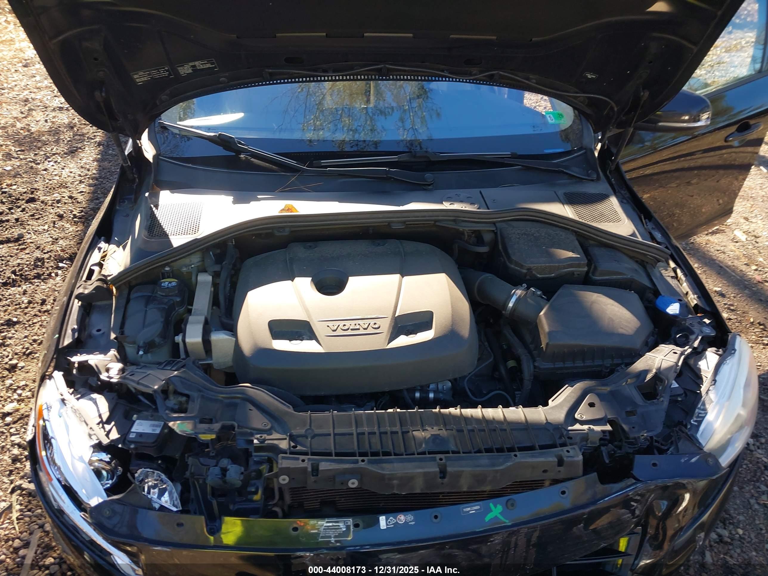 VOLVO S60 image 10