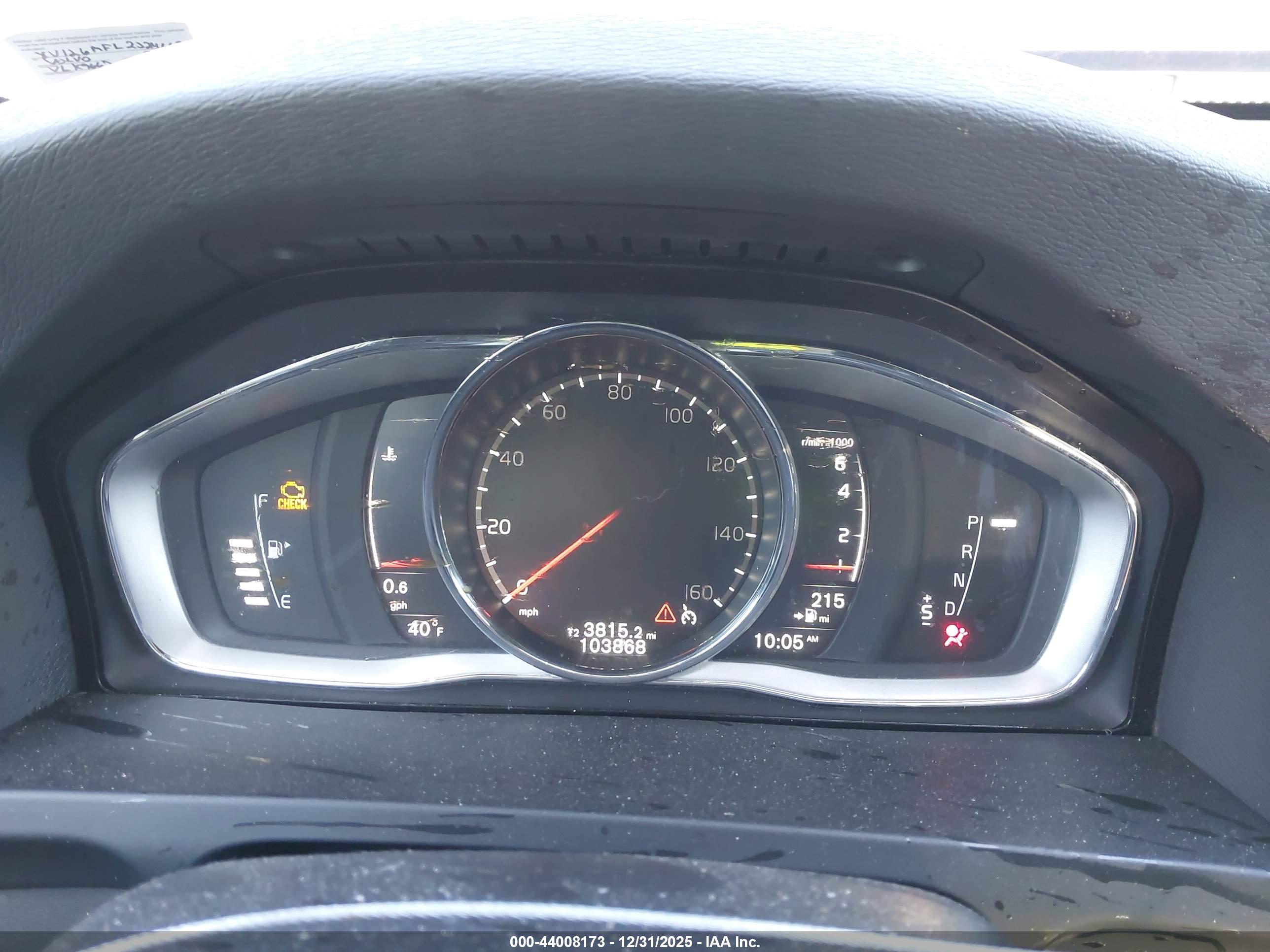 VOLVO S60 image 7