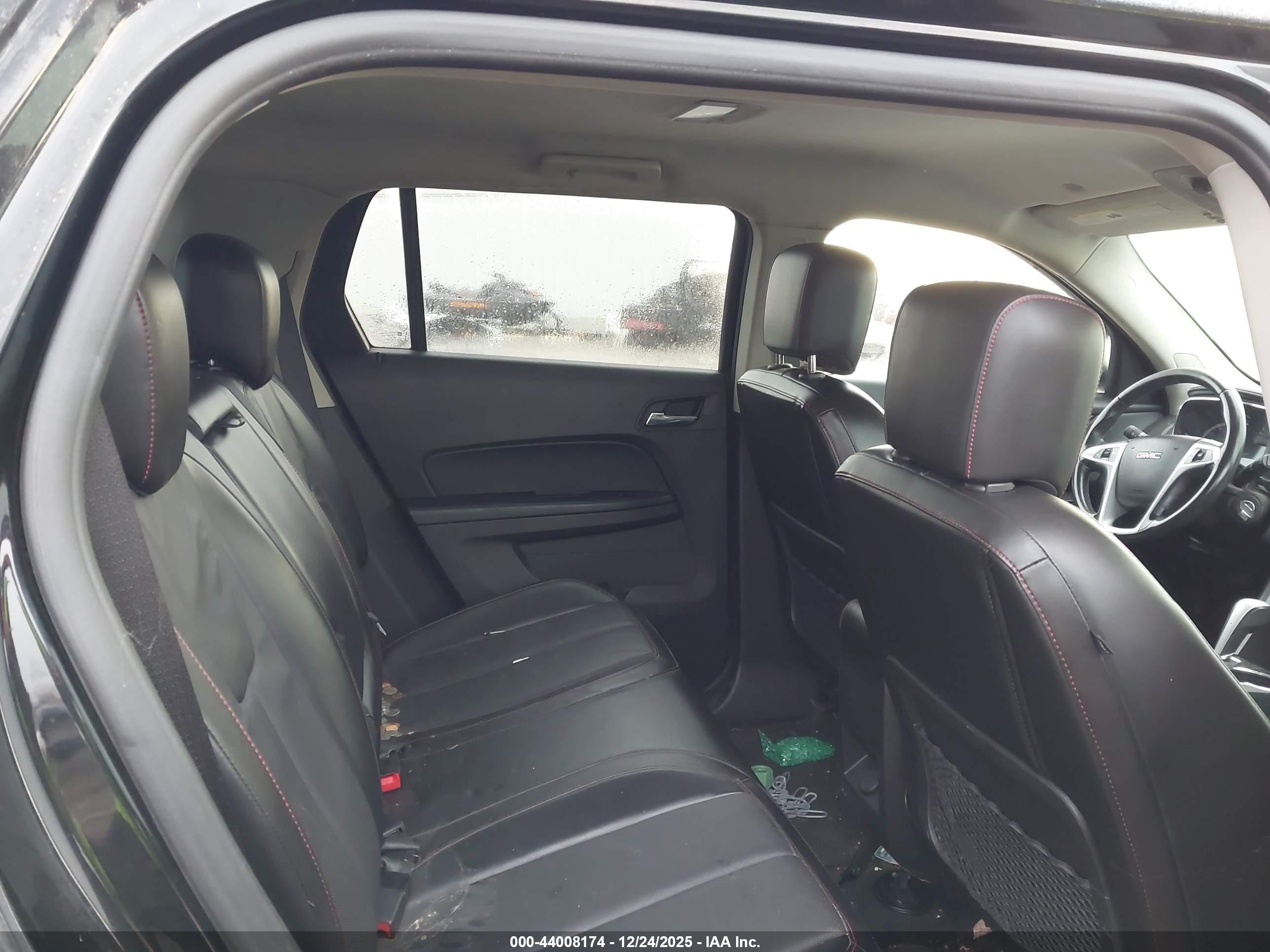 GMC TERRAIN image 8