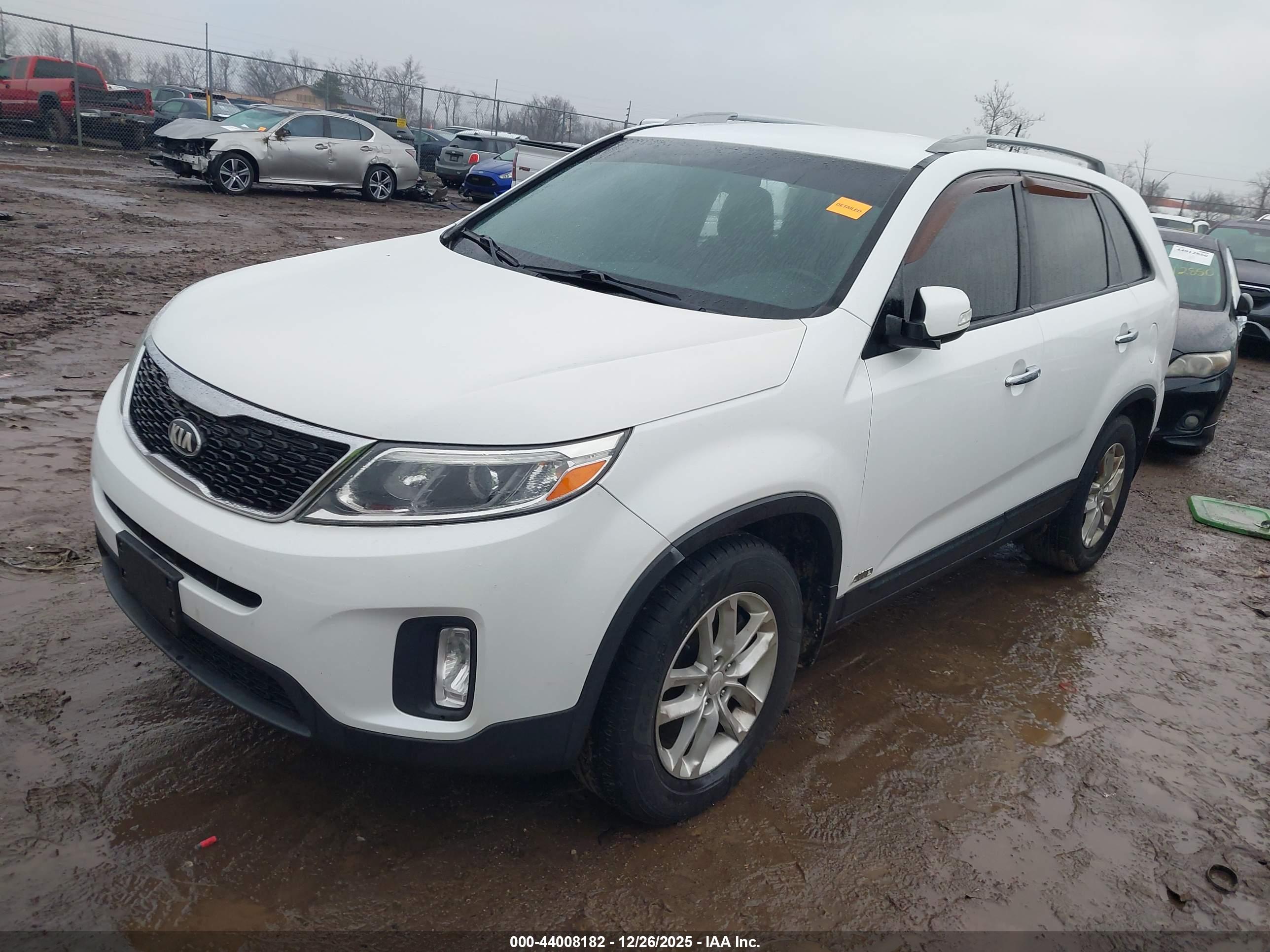 KIA SORENTO image 2