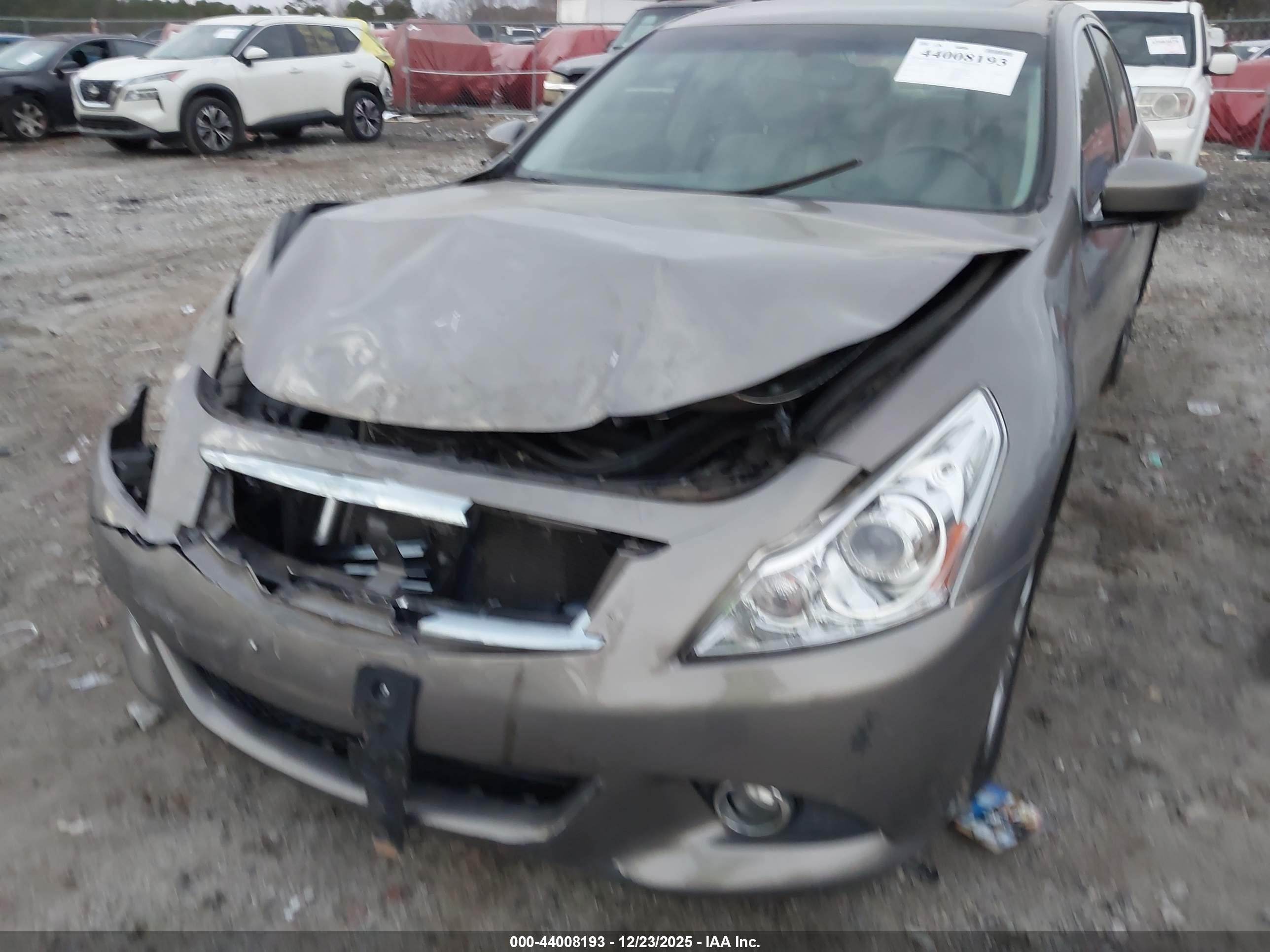 INFINITI G37X image 6
