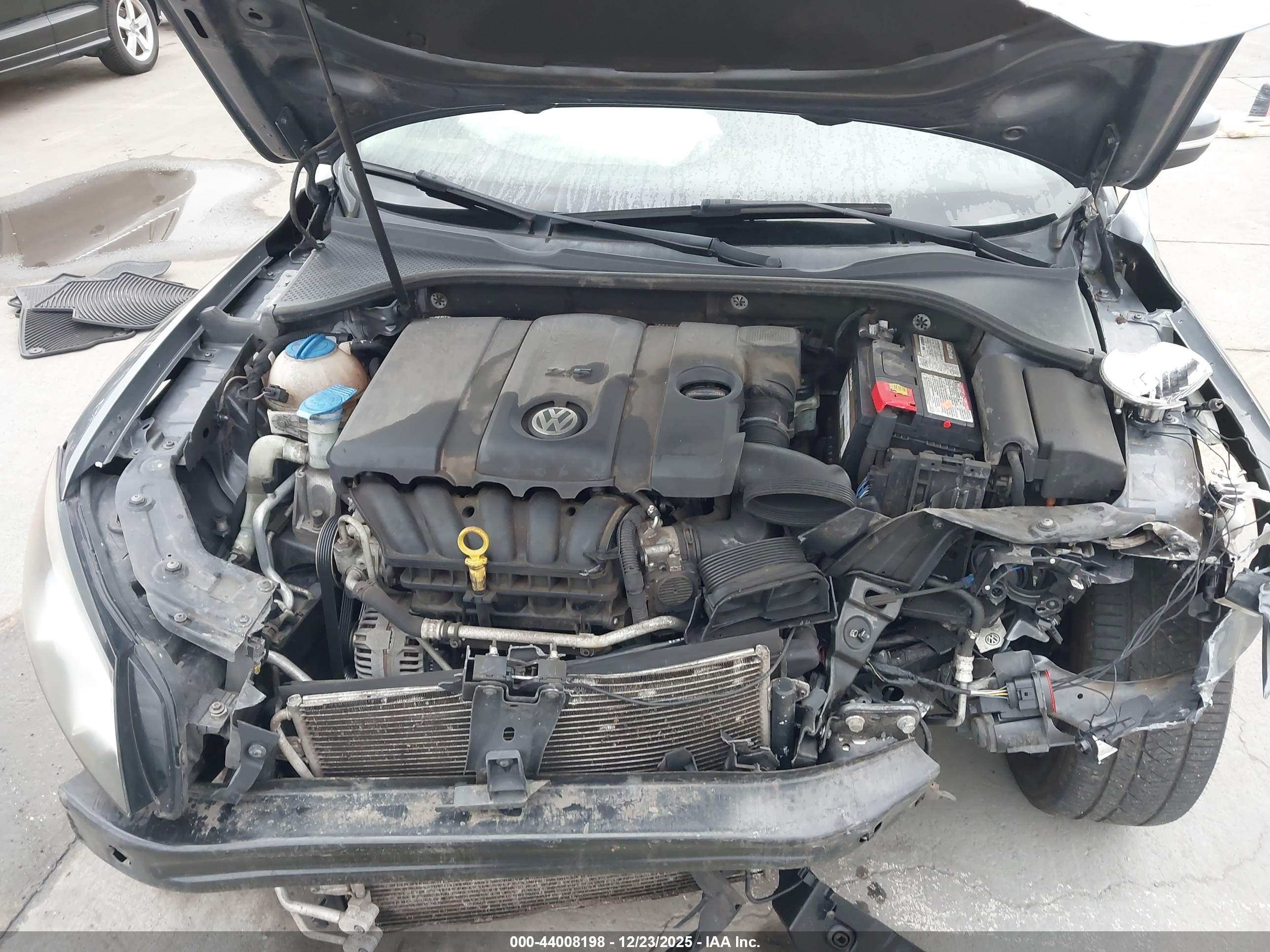 VOLKSWAGEN PASSAT image 10