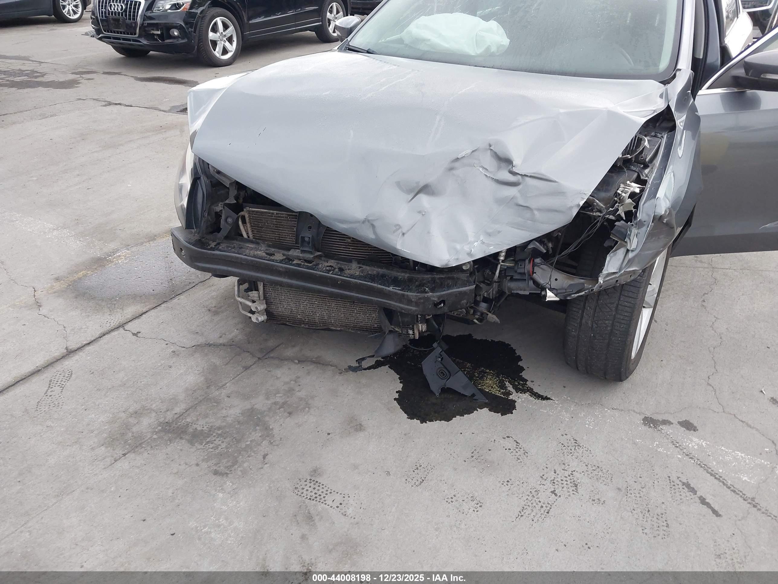 VOLKSWAGEN PASSAT image 6