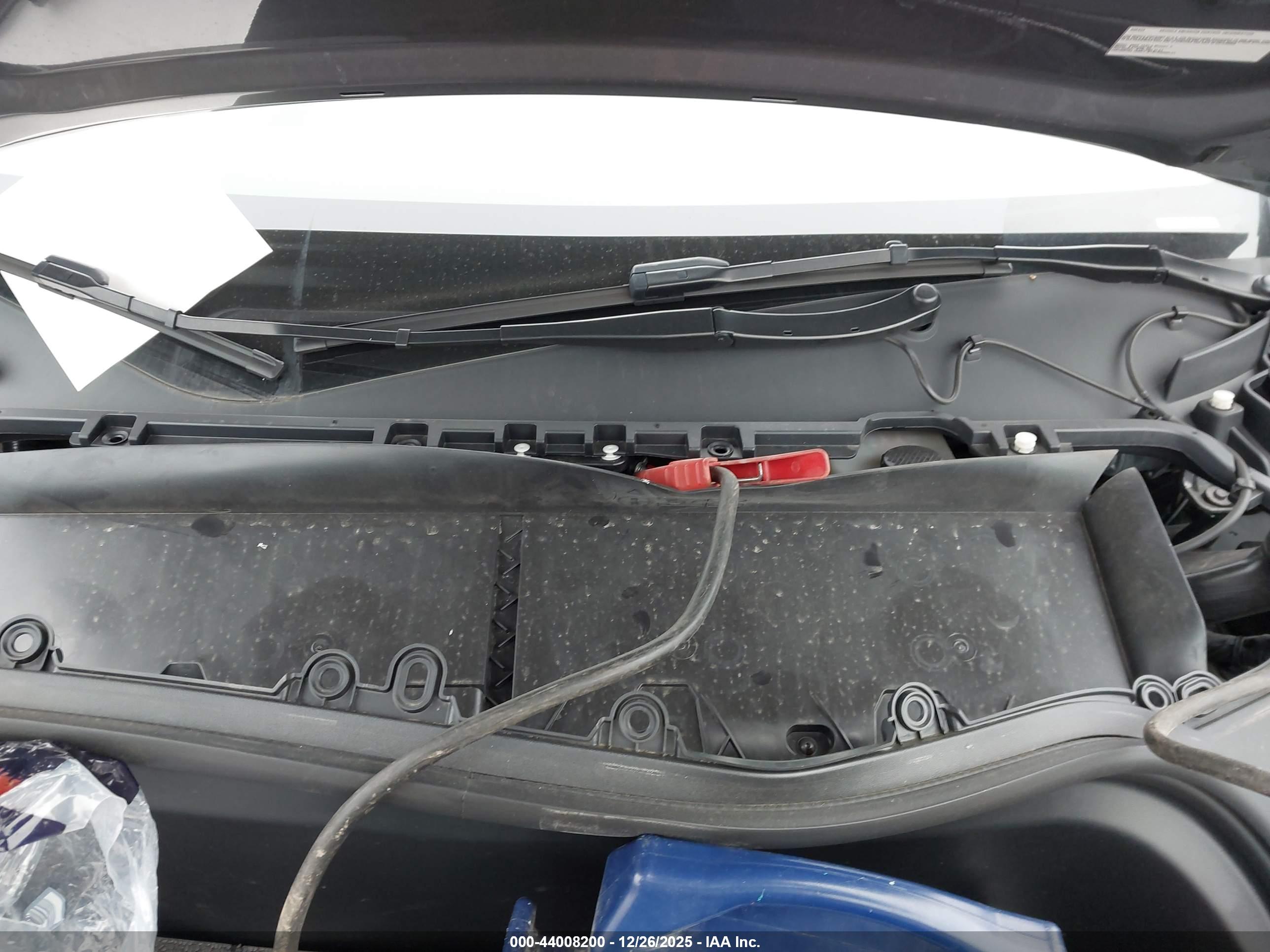 TESLA MODEL image 10
