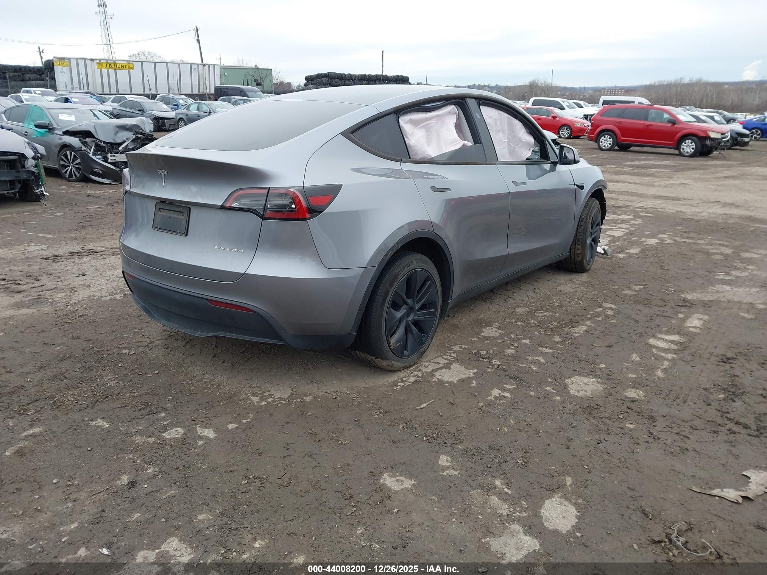 TESLA MODEL image 4