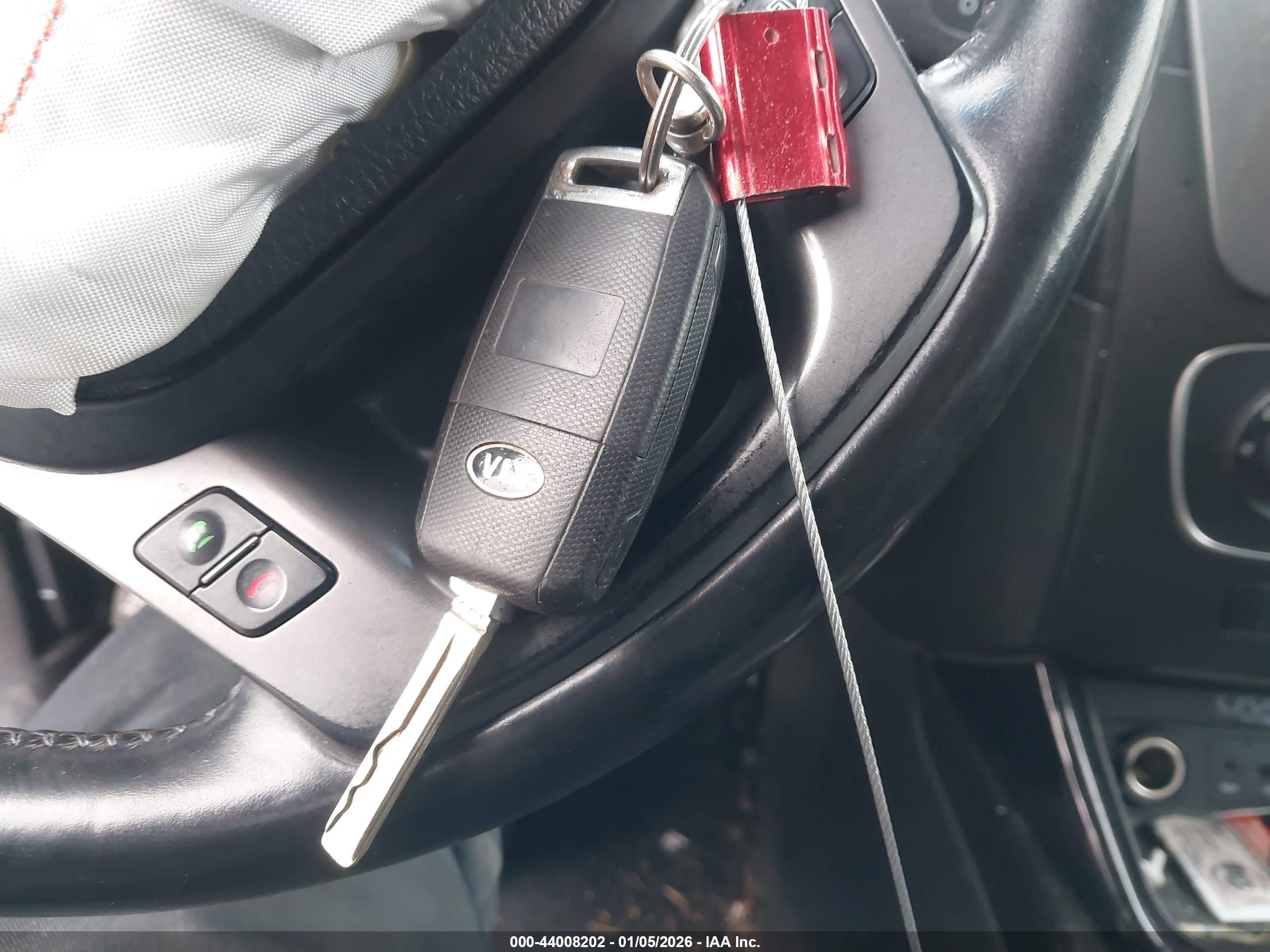 KIA SORENTO image 11