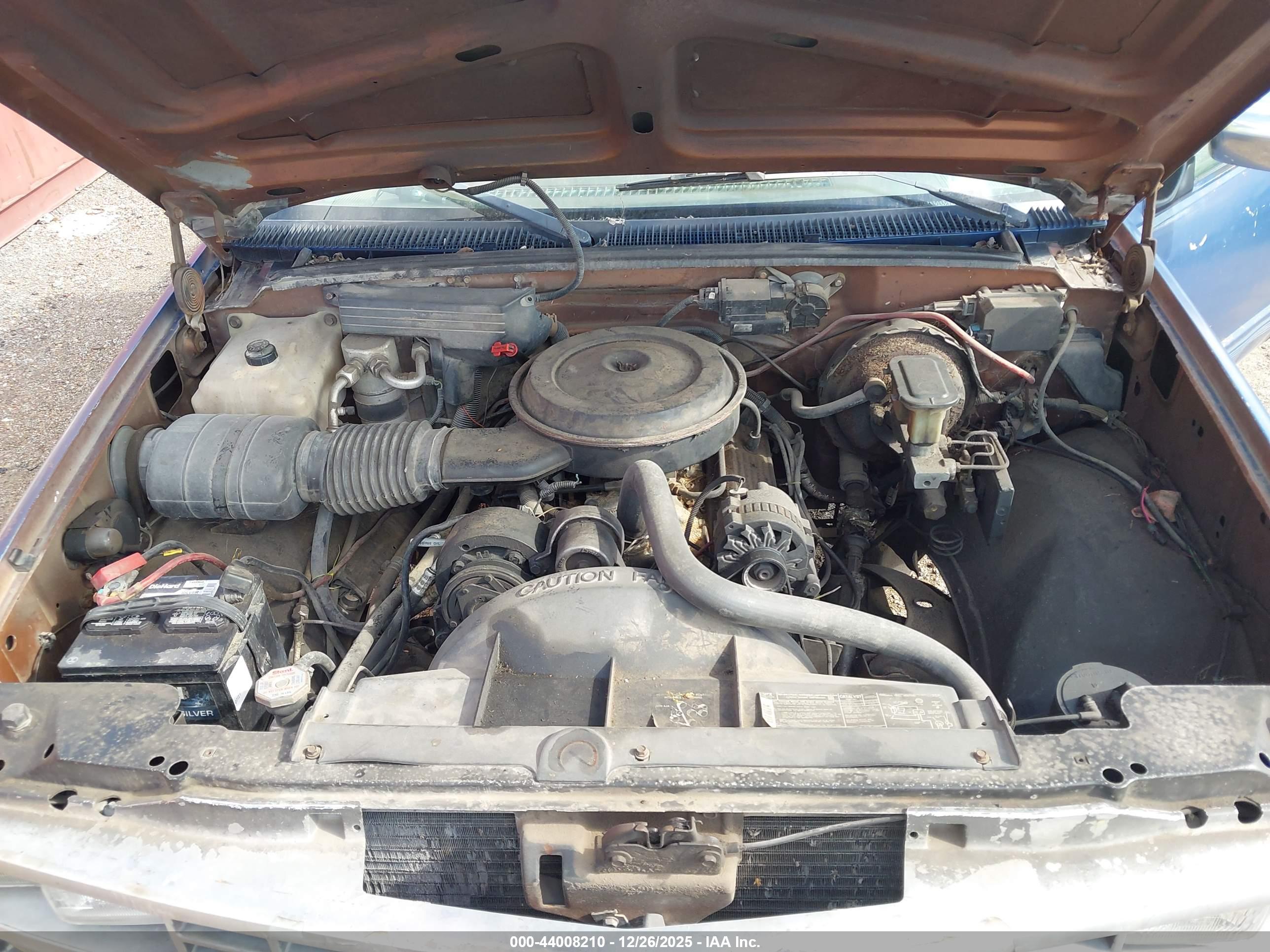 CHEVROLET GMT-400 image 10
