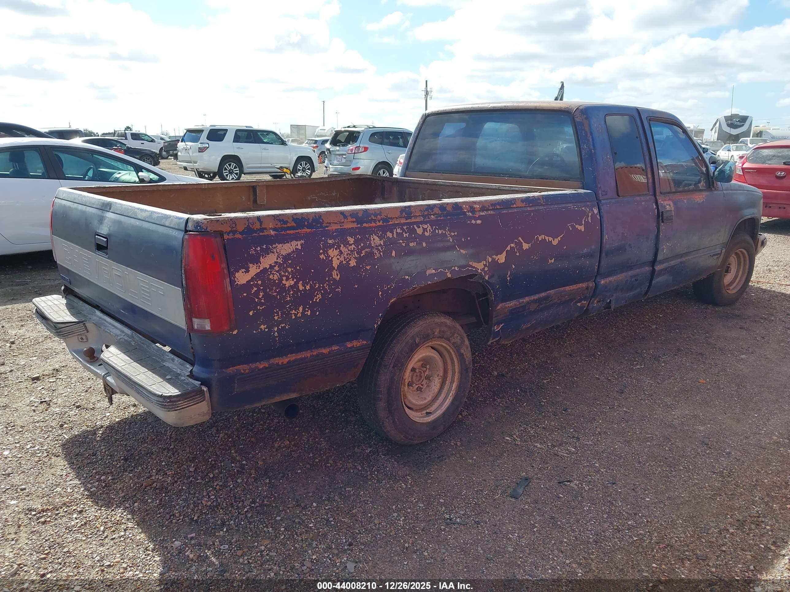 CHEVROLET GMT-400 image 4