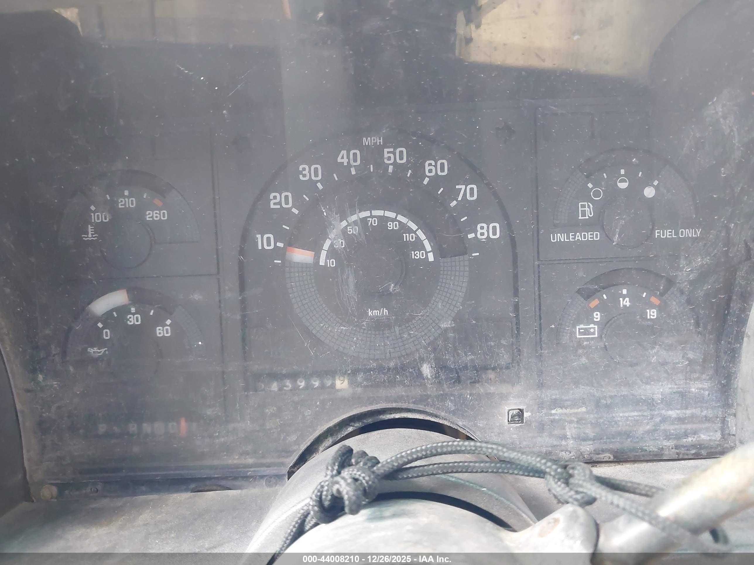 CHEVROLET GMT-400 image 7
