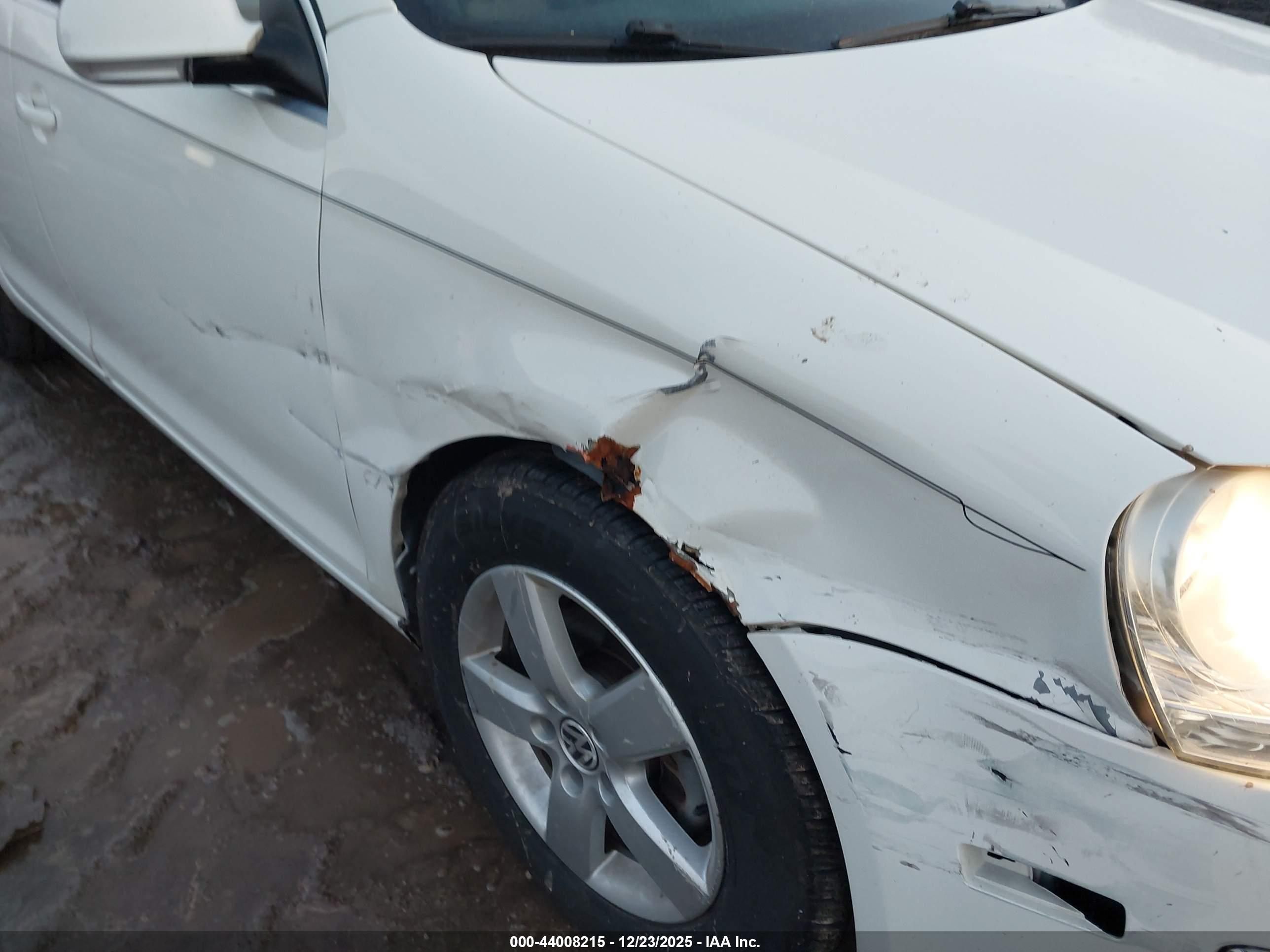 VOLKSWAGEN JETTA image 6