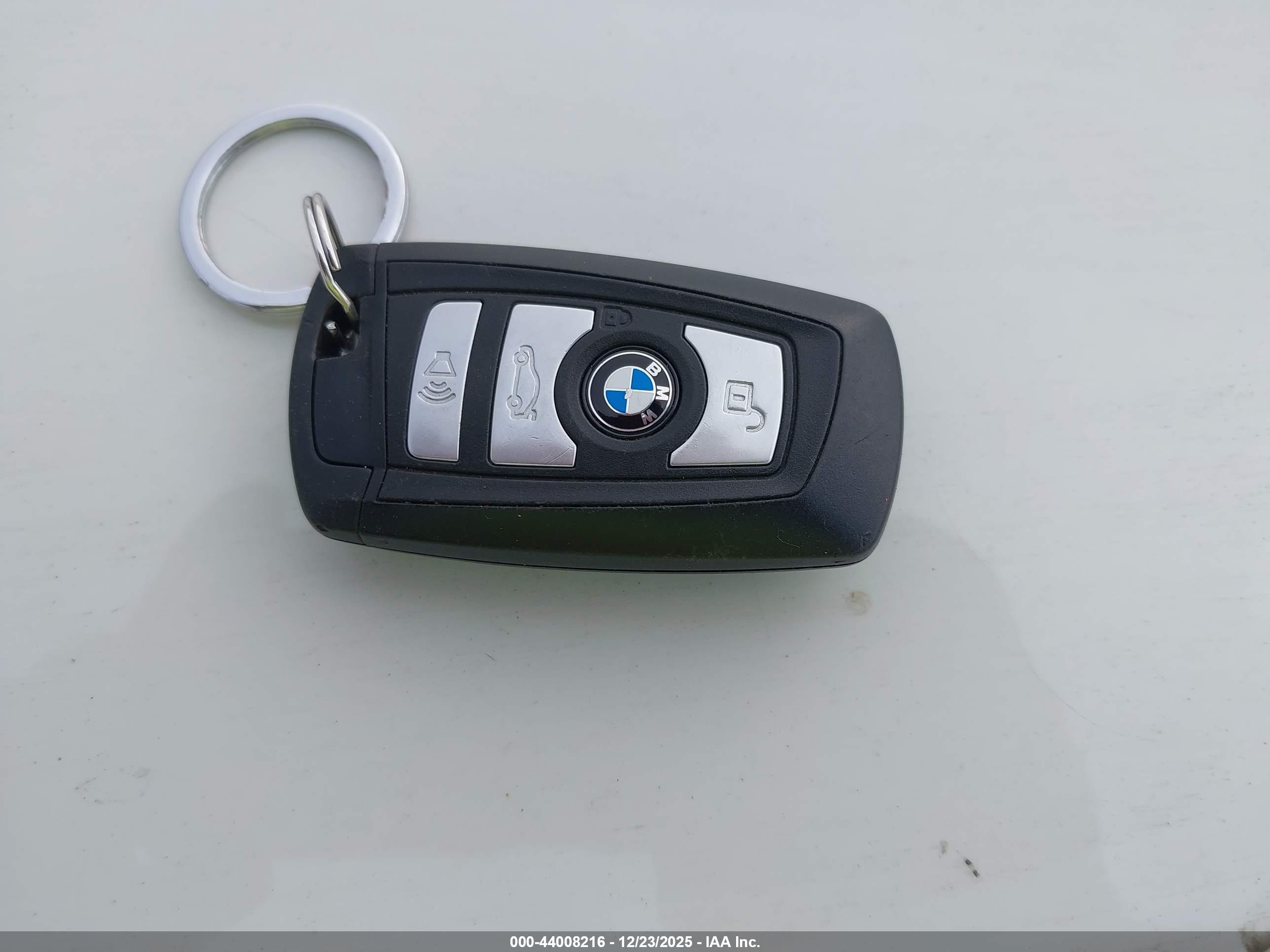 BMW 550I image 11