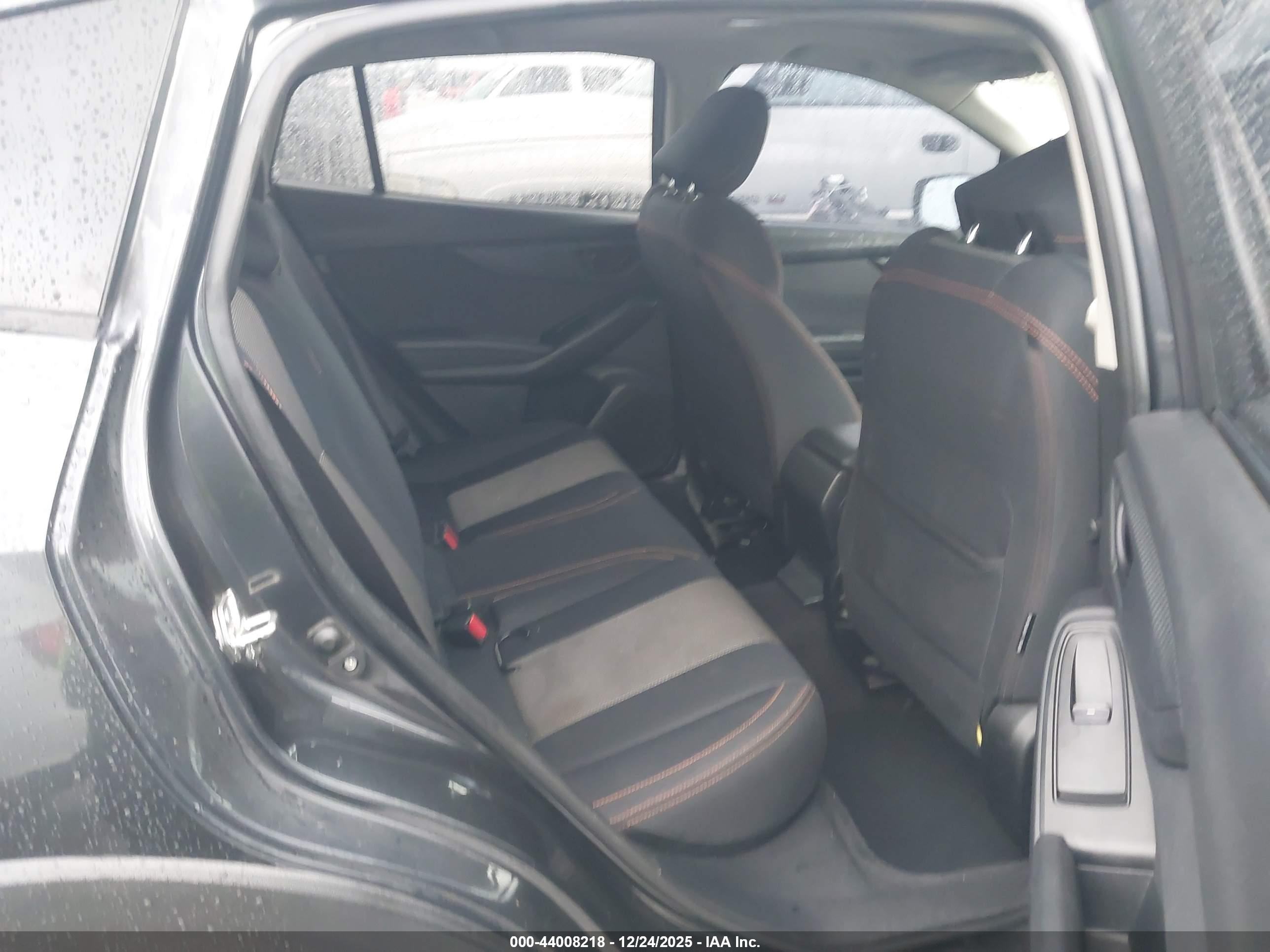 SUBARU CROSSTREK image 8