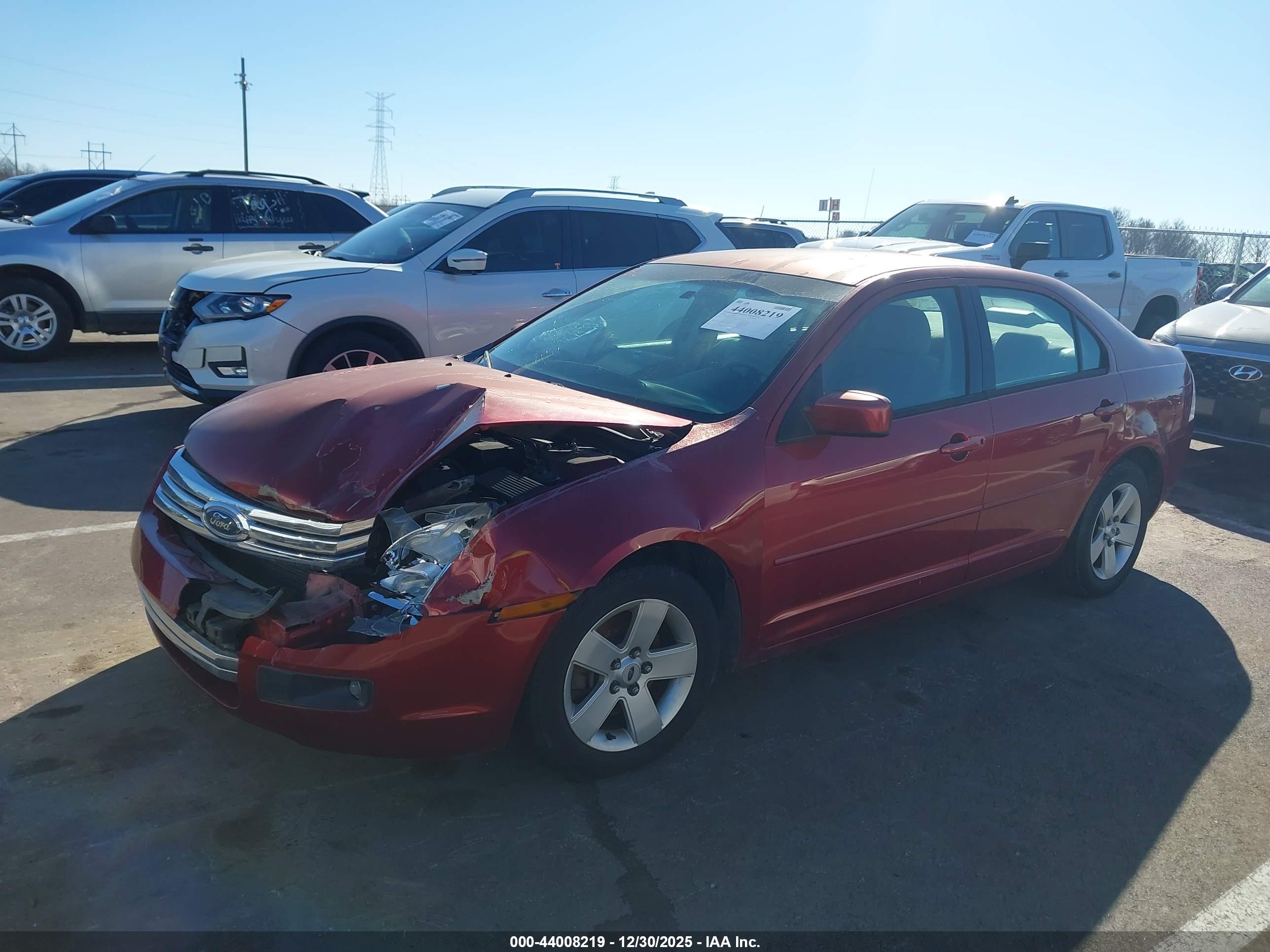 FORD FUSION image 2