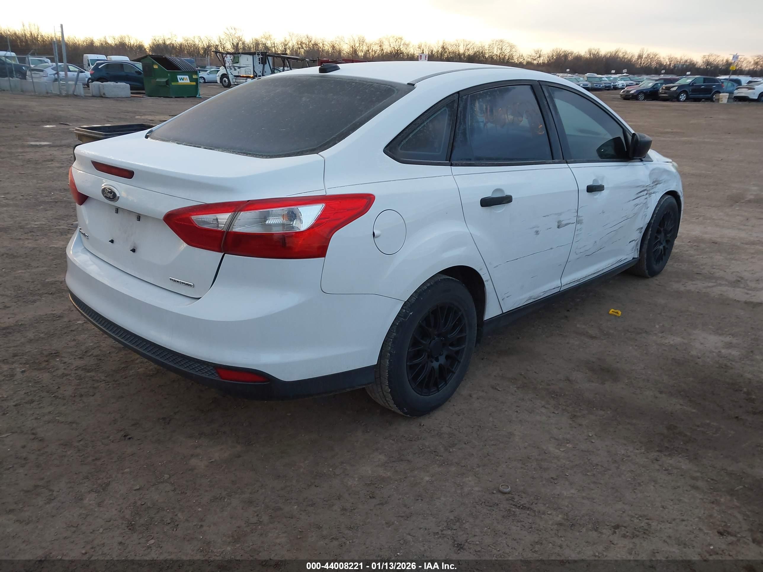 FORD FOCUS image 4