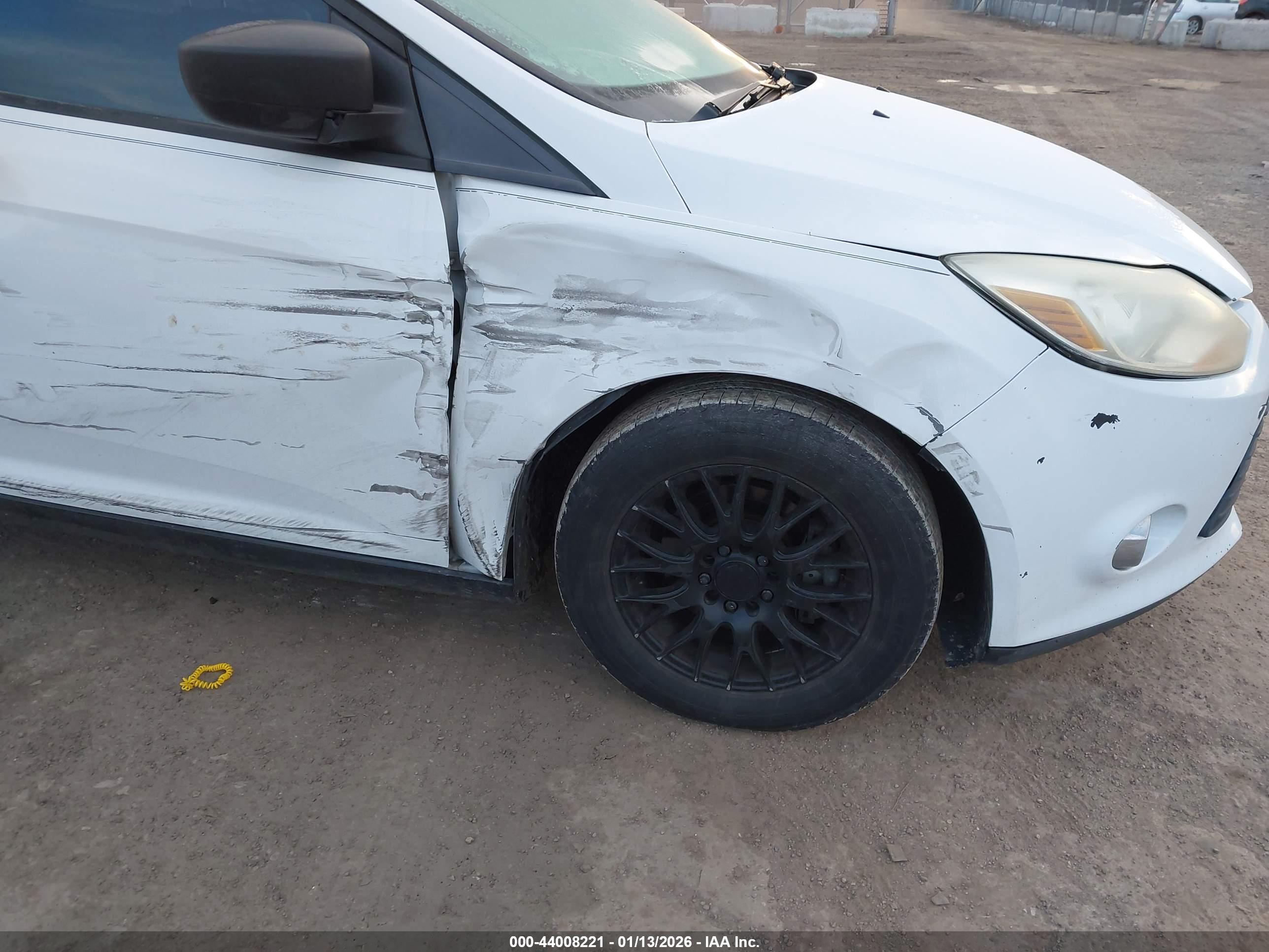 FORD FOCUS image 6