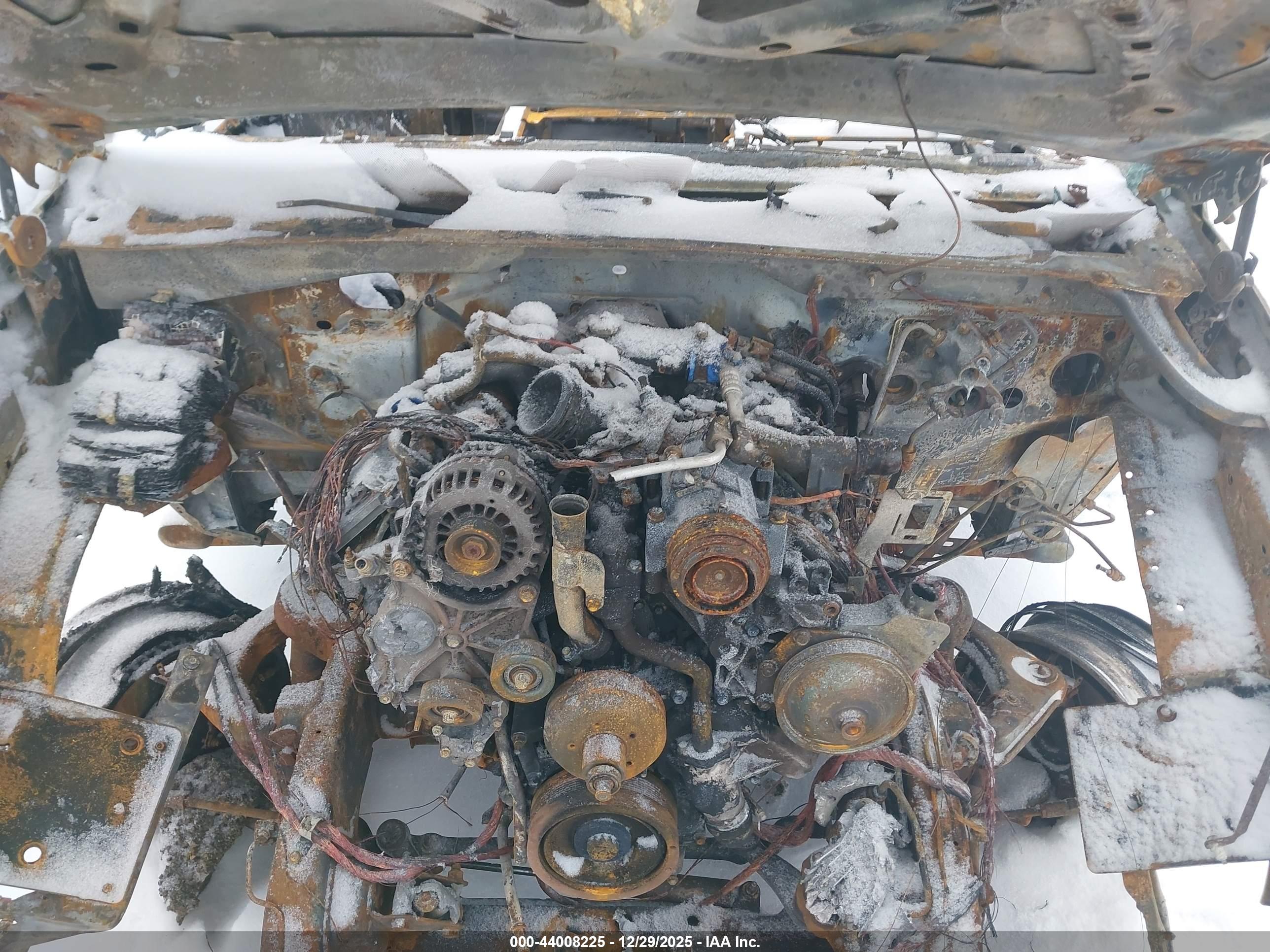 CHEVROLET SILVERADO image 10