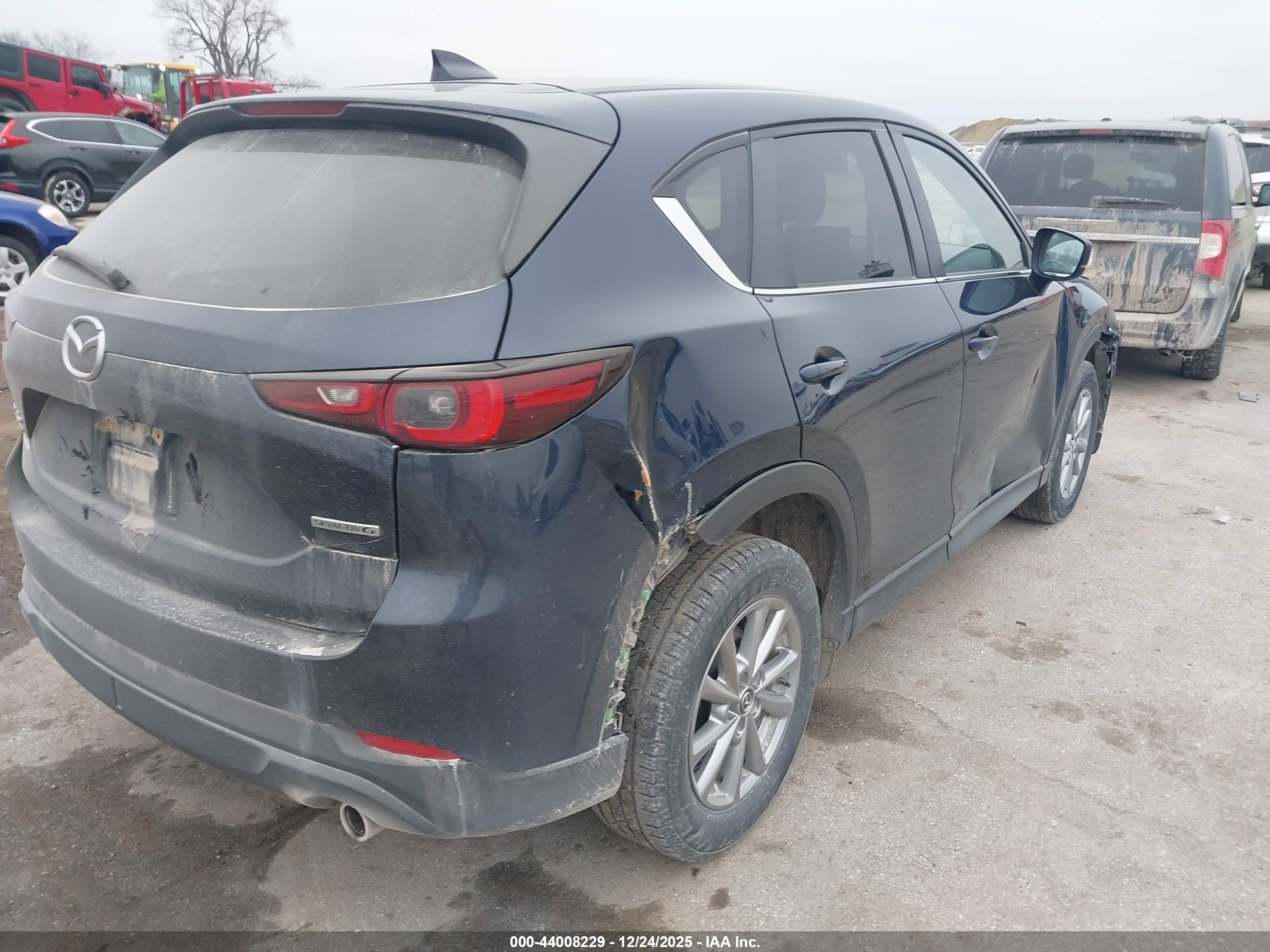 MAZDA CX-5 image 4