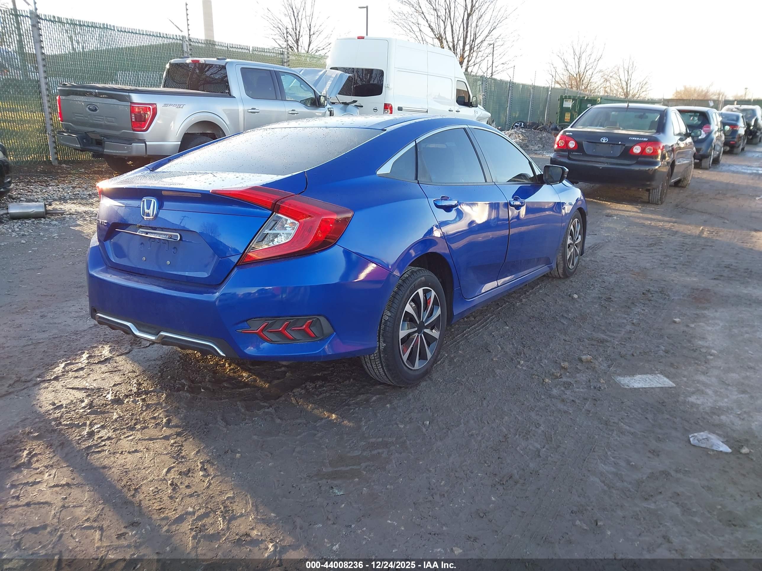 HONDA CIVIC image 4