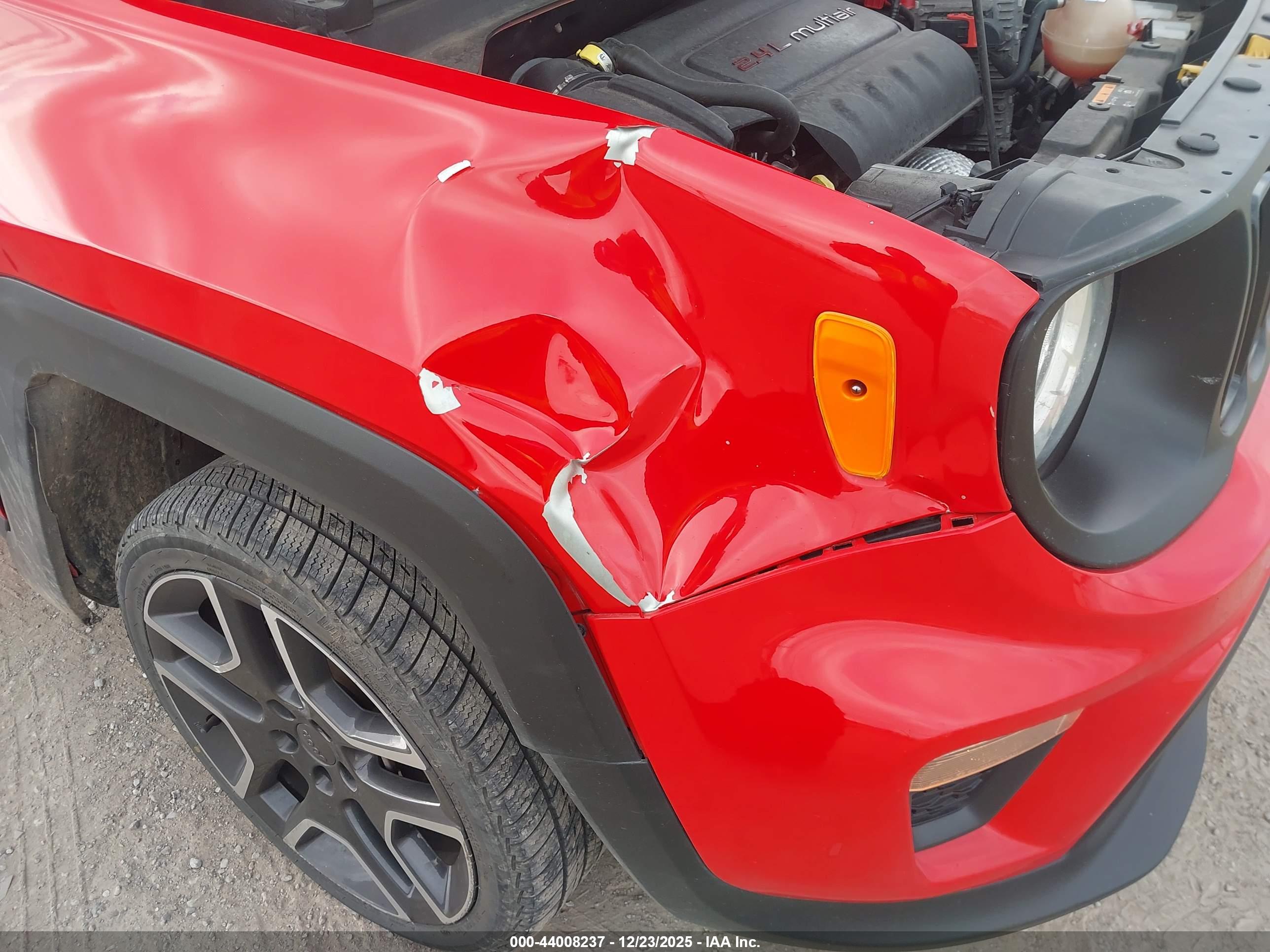 JEEP RENEGADE image 6
