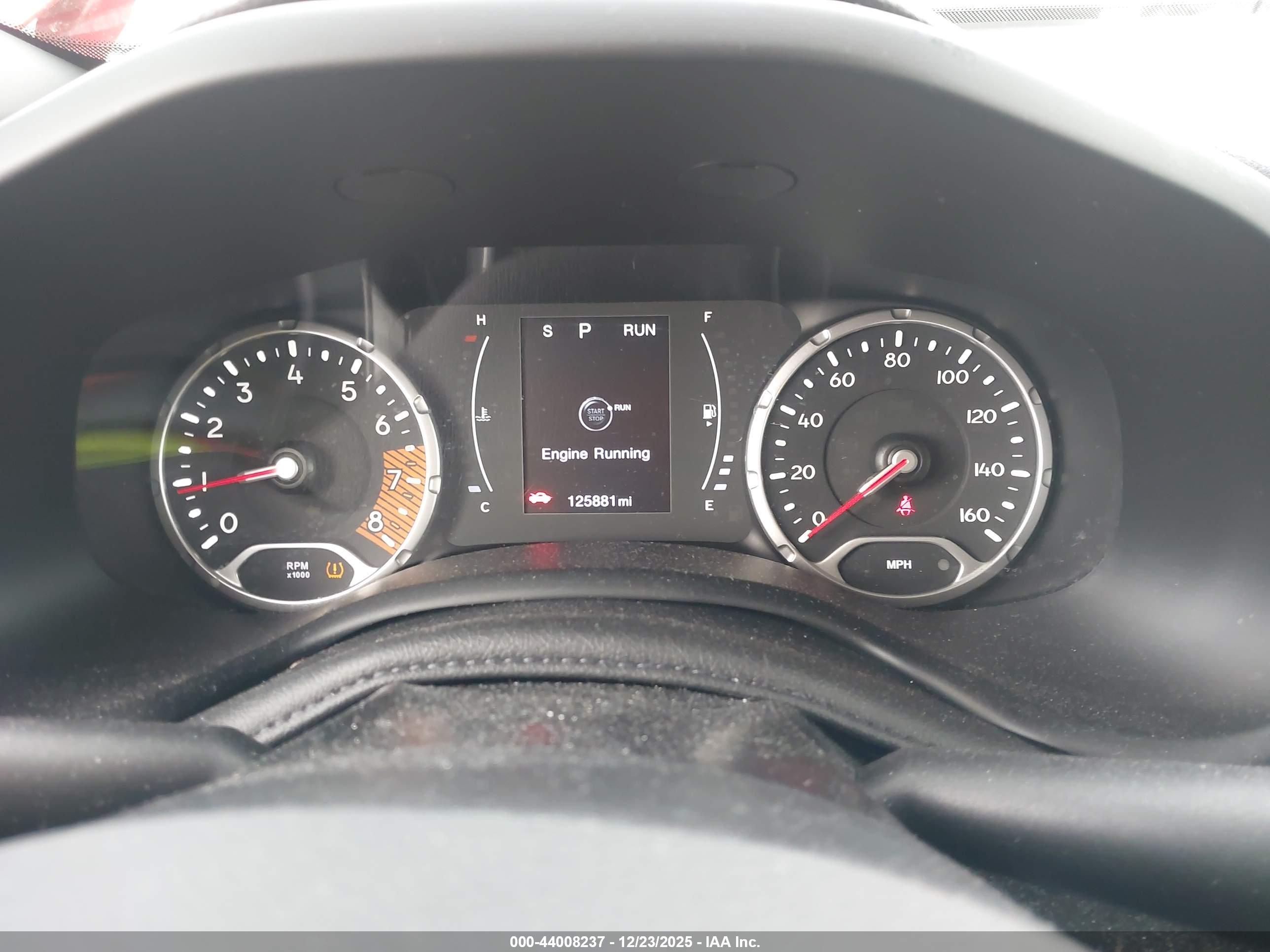 JEEP RENEGADE image 7
