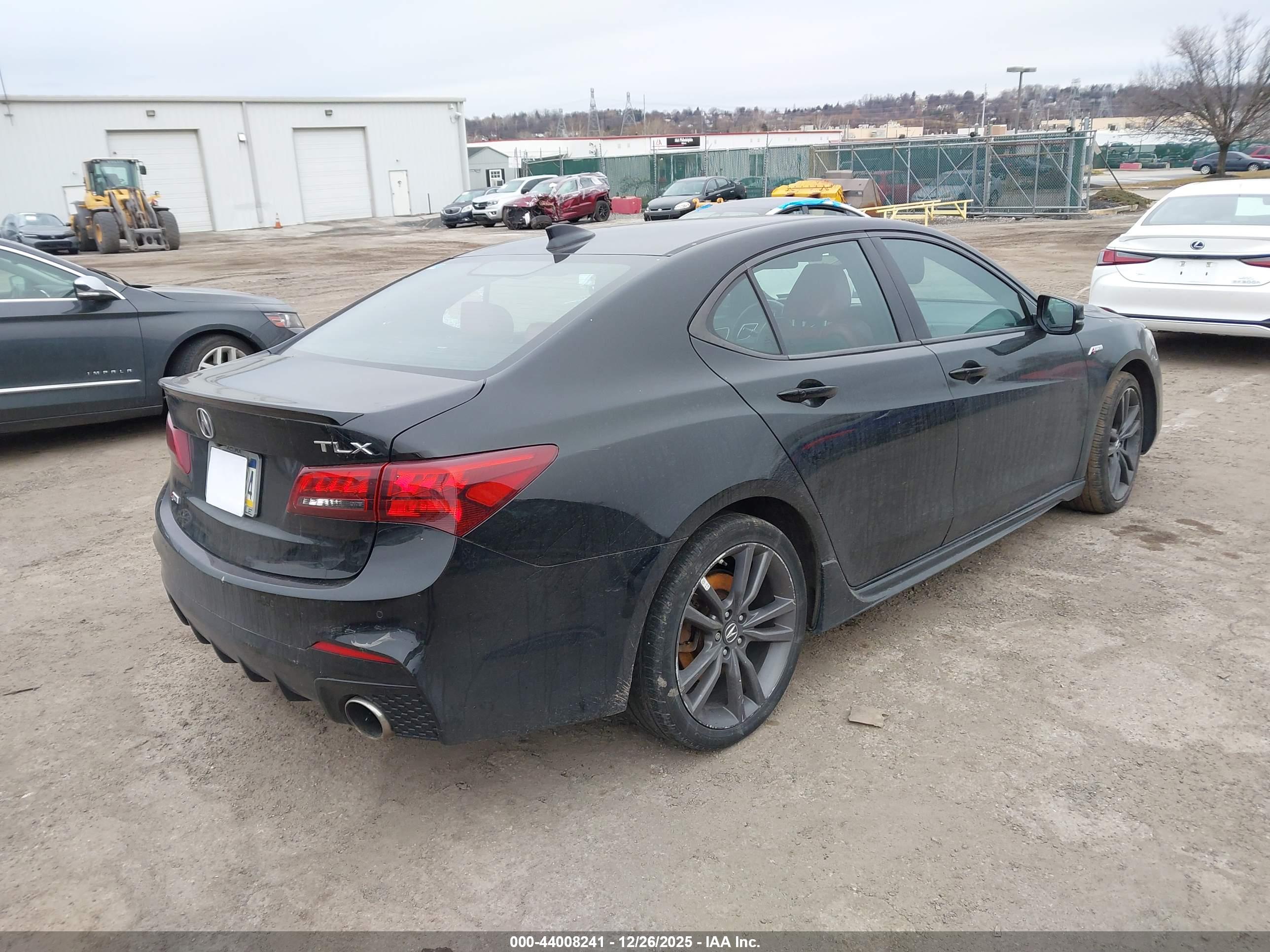 ACURA TLX image 4