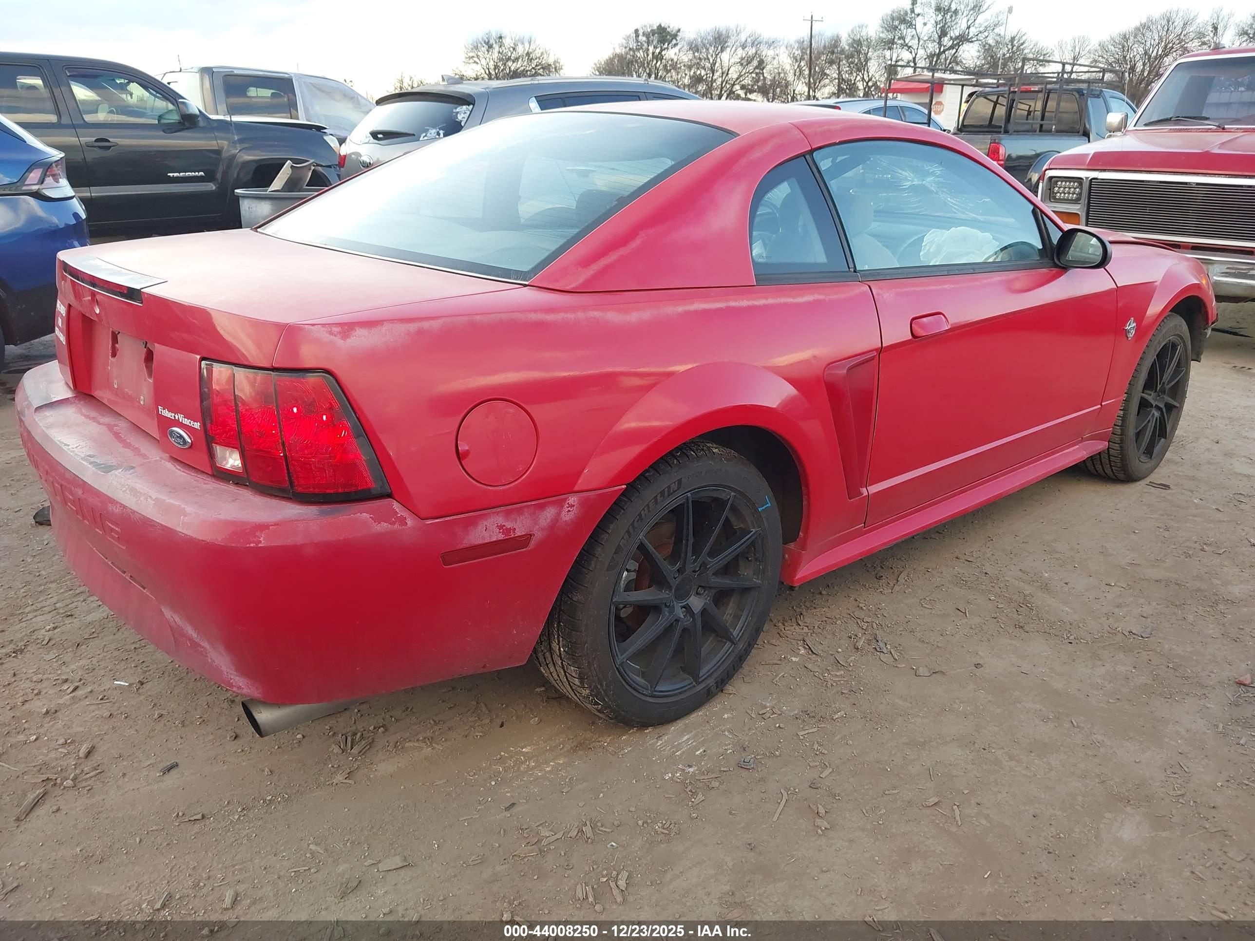 FORD MUSTANG image 4