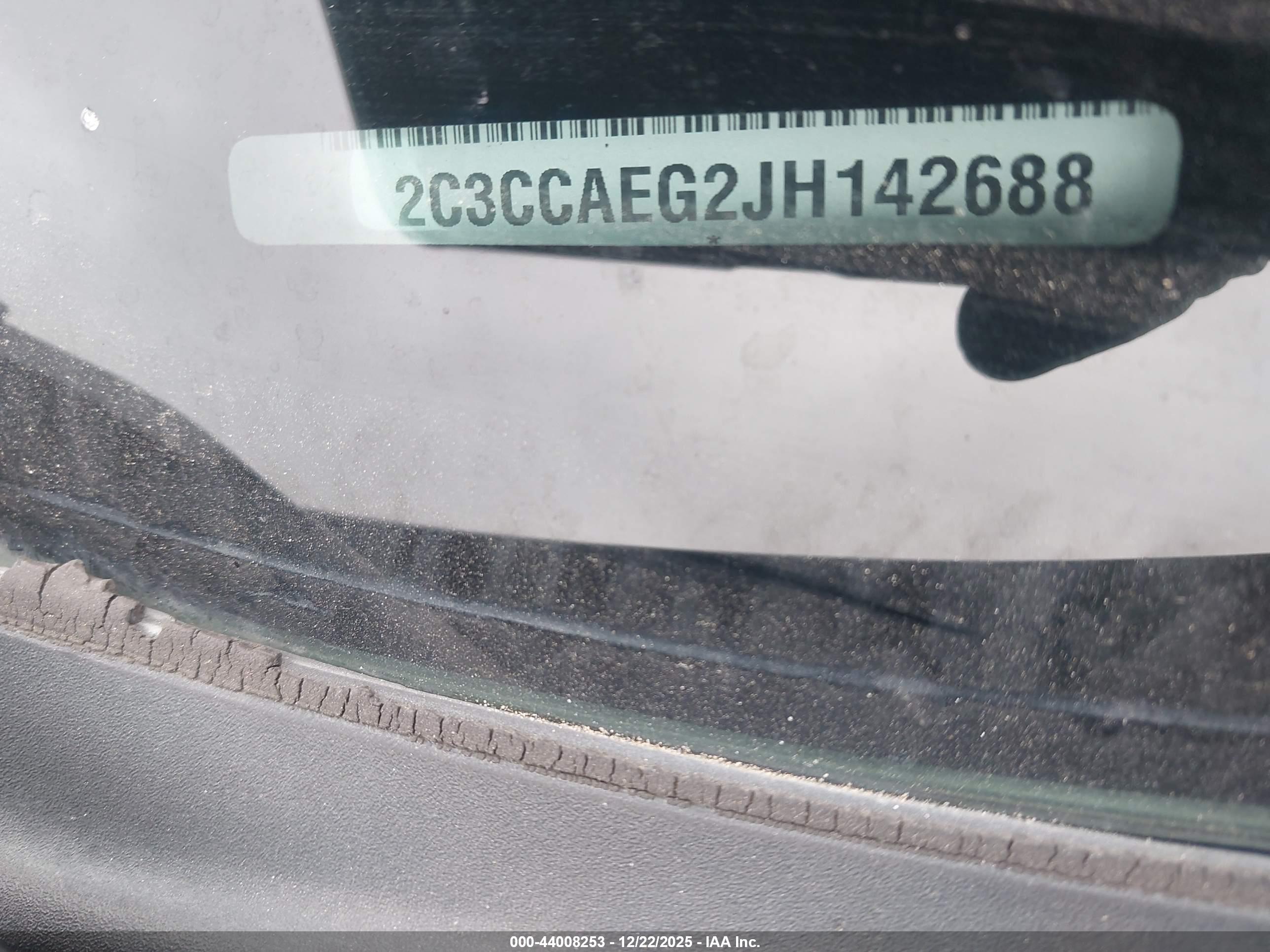 CHRYSLER 300 image 9