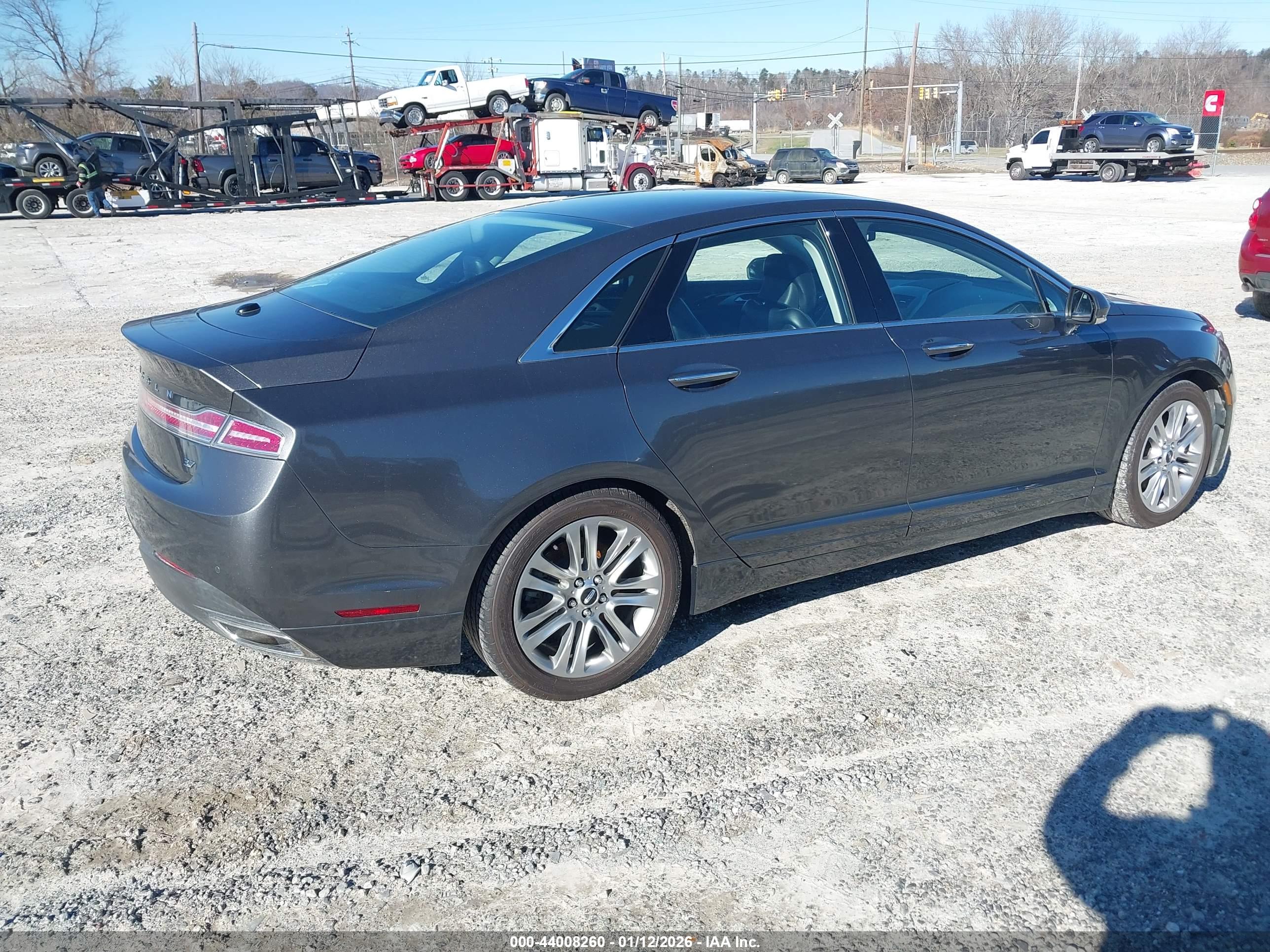 LINCOLN MKZ image 4