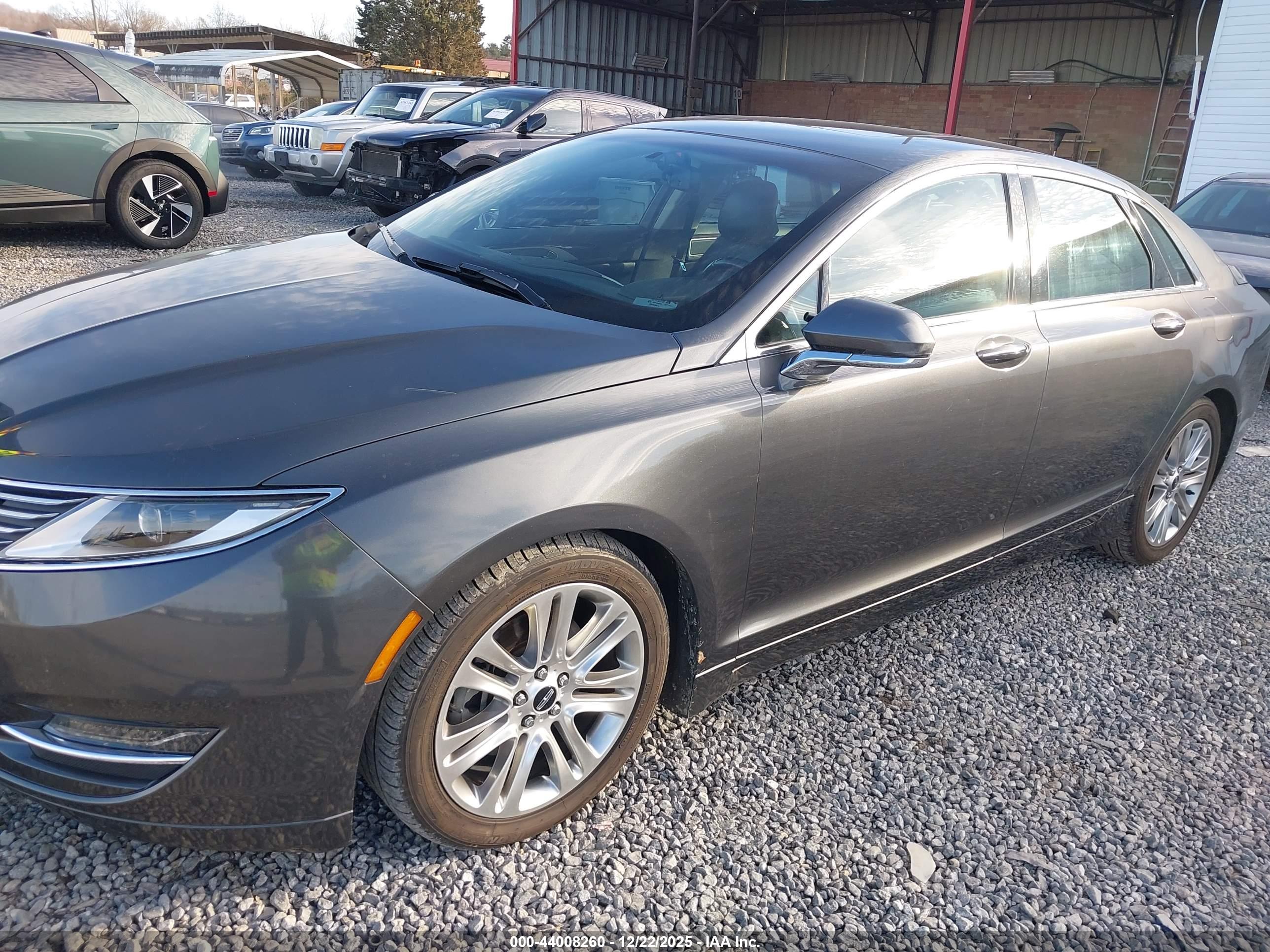 LINCOLN MKZ image 6
