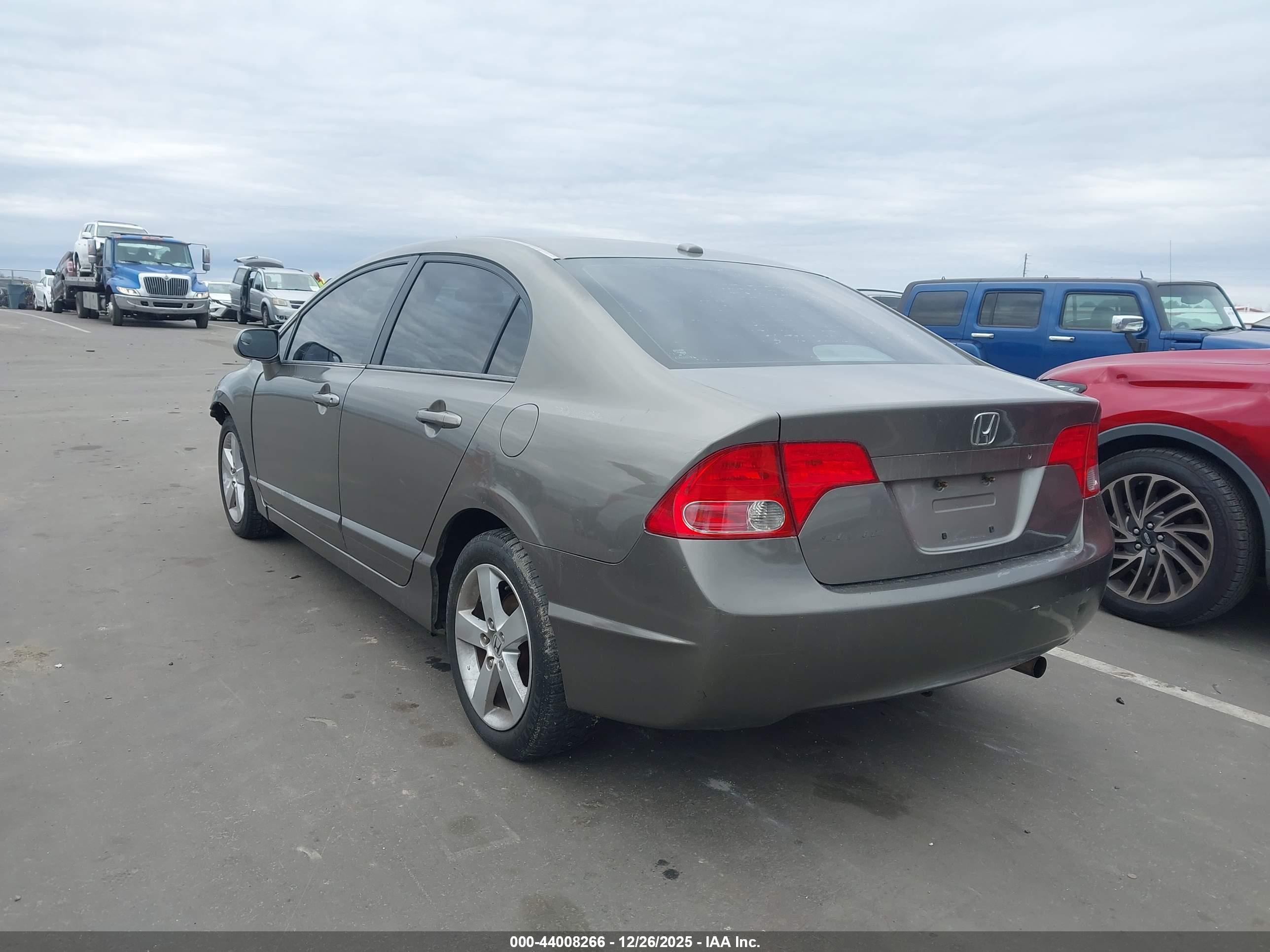 HONDA CIVIC image 3