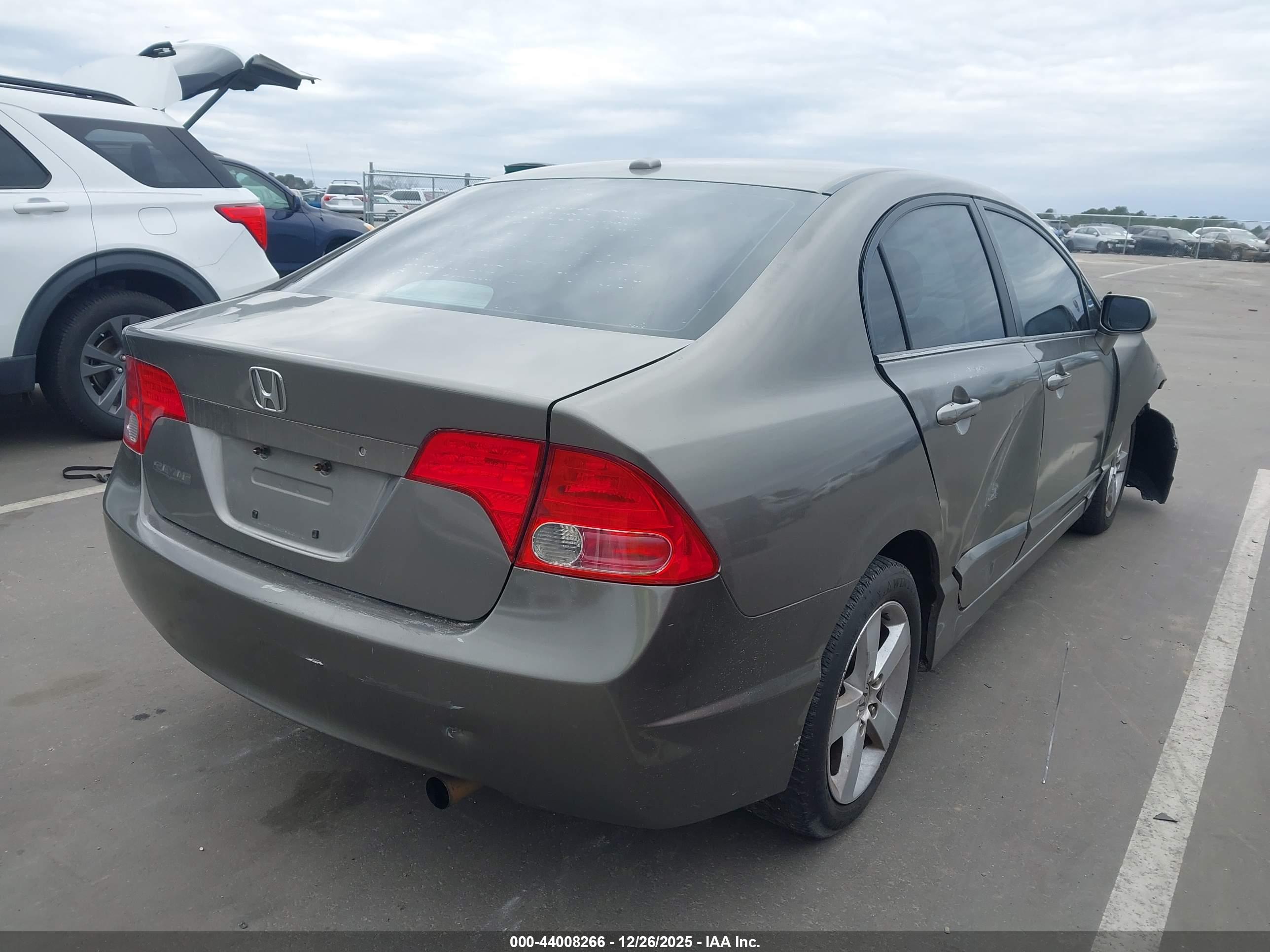 HONDA CIVIC image 4