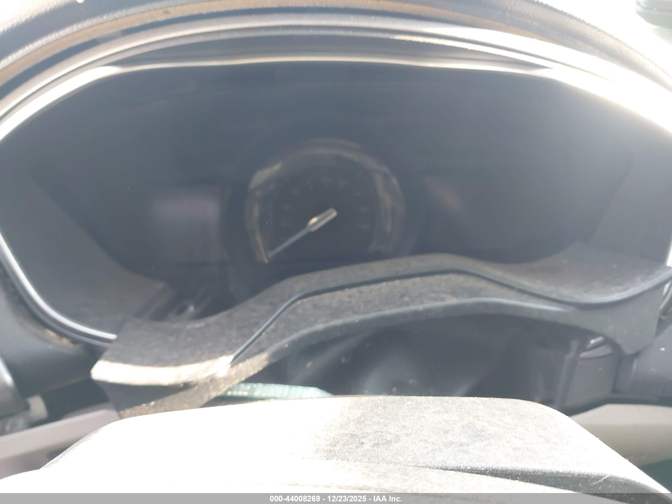FORD FUSION image 7