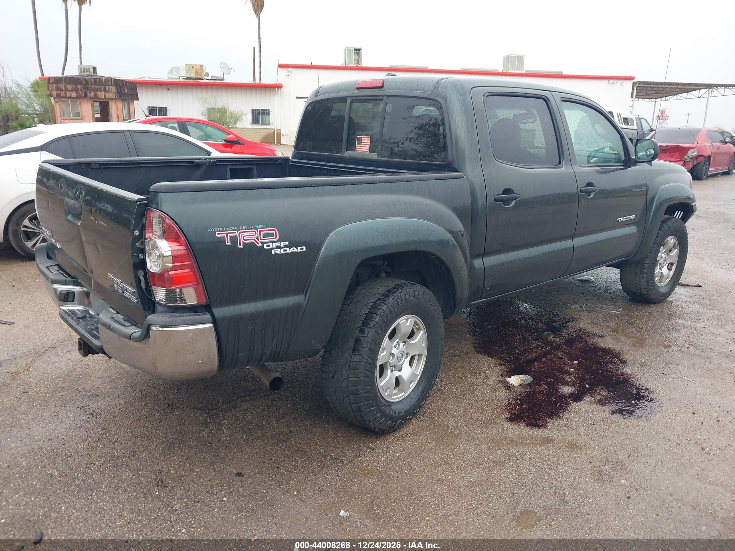 TOYOTA TACOMA image 4