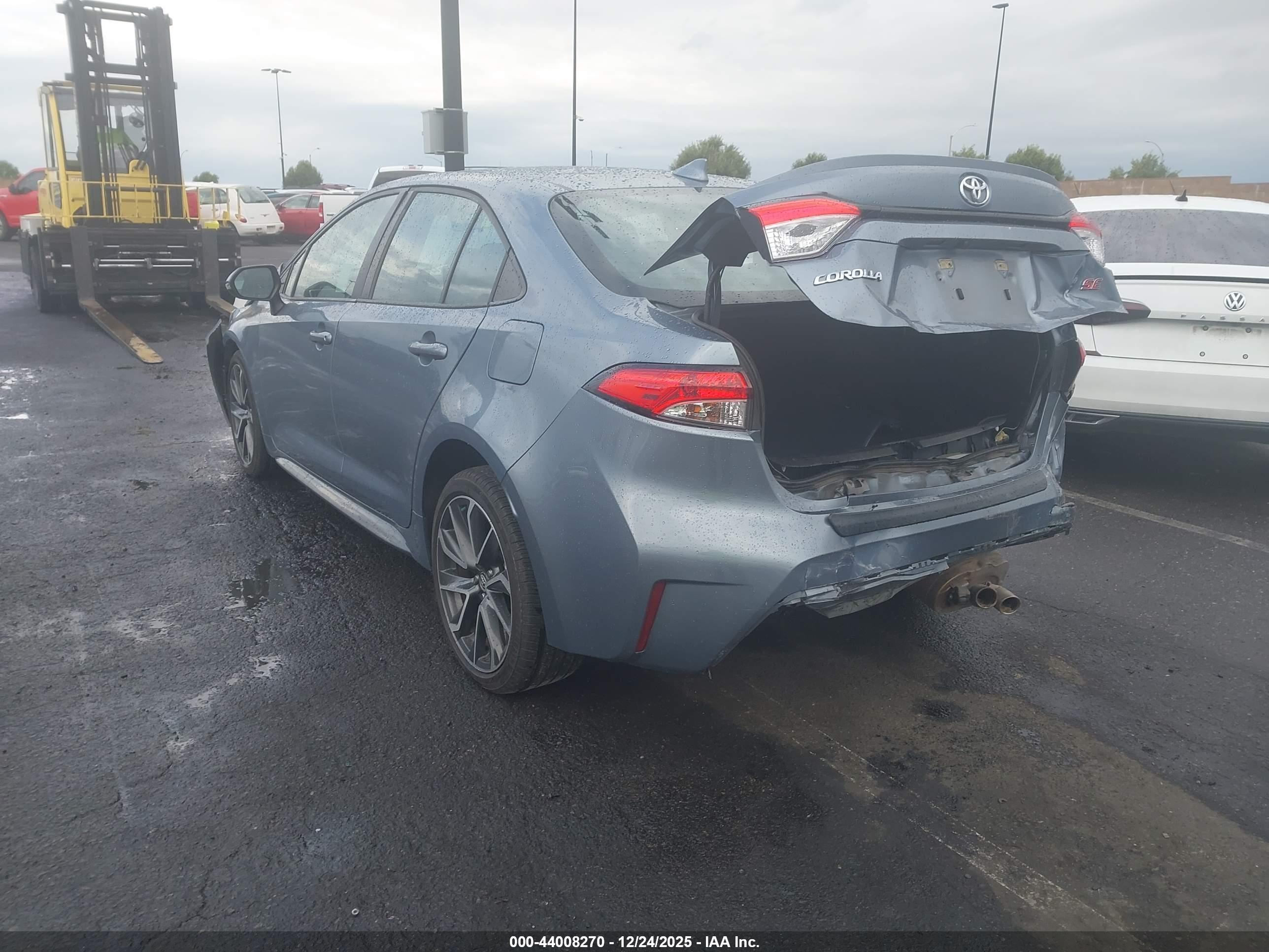 TOYOTA COROLLA image 3