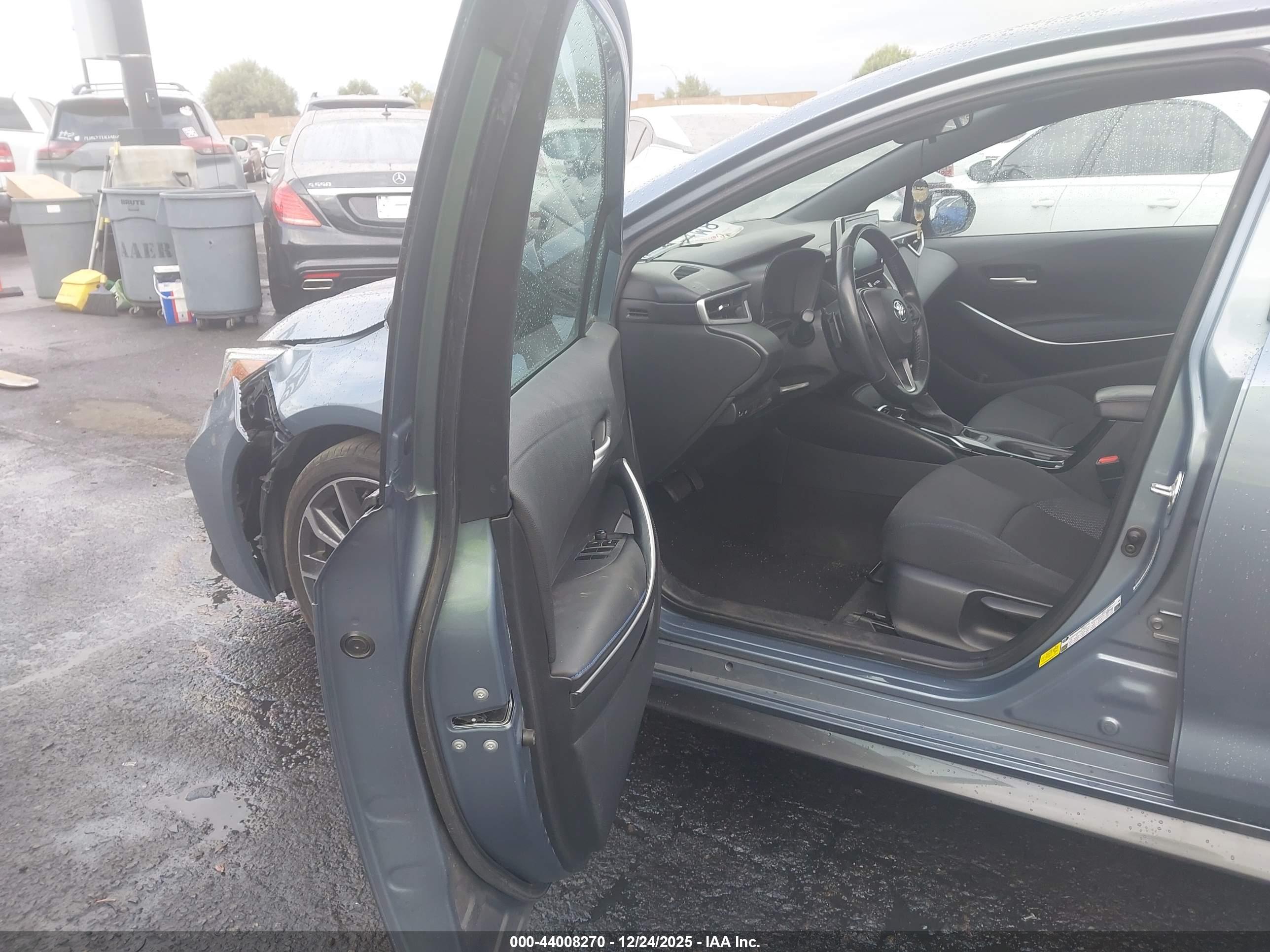 TOYOTA COROLLA image 5