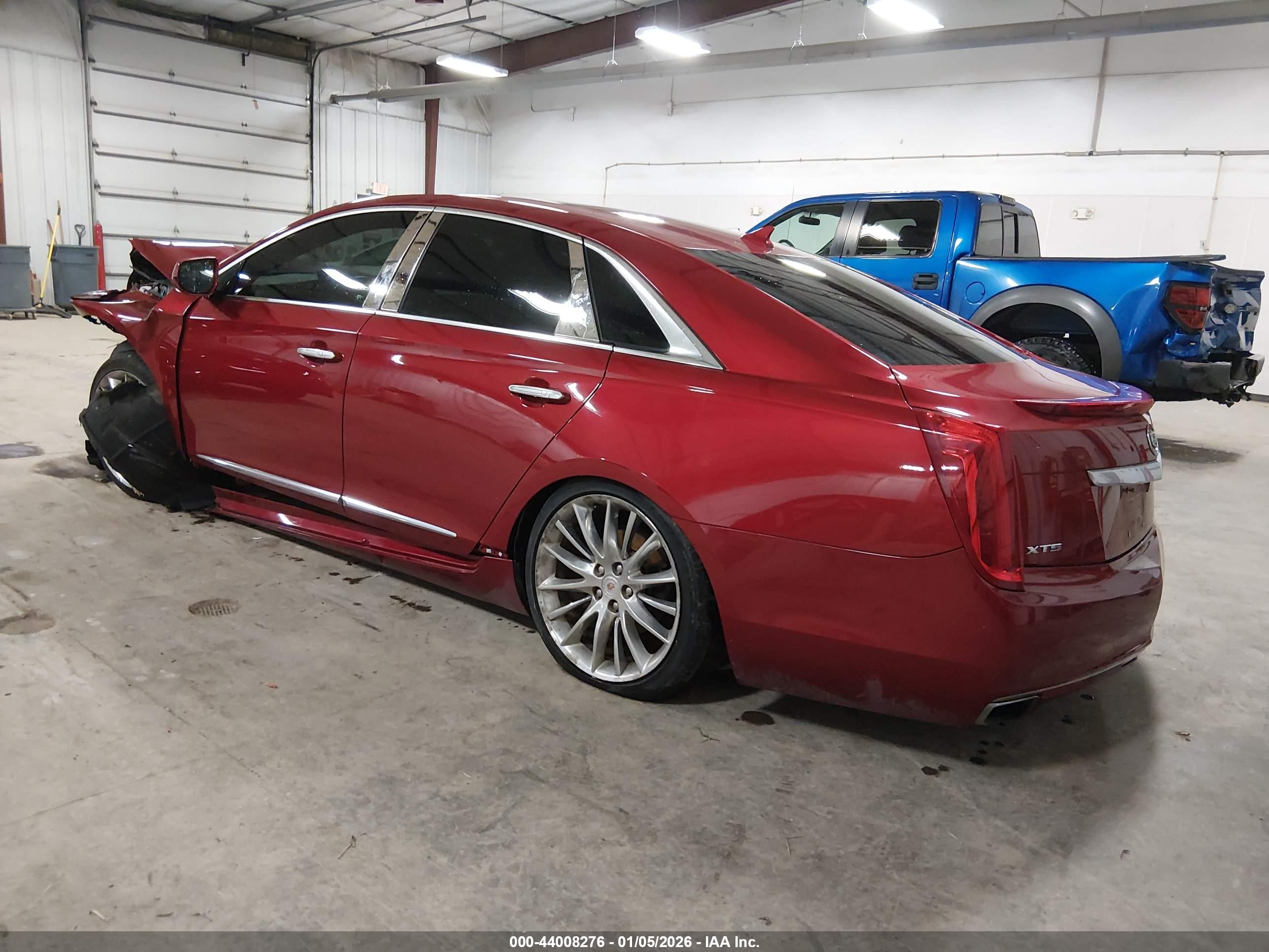 CADILLAC XTS image 3