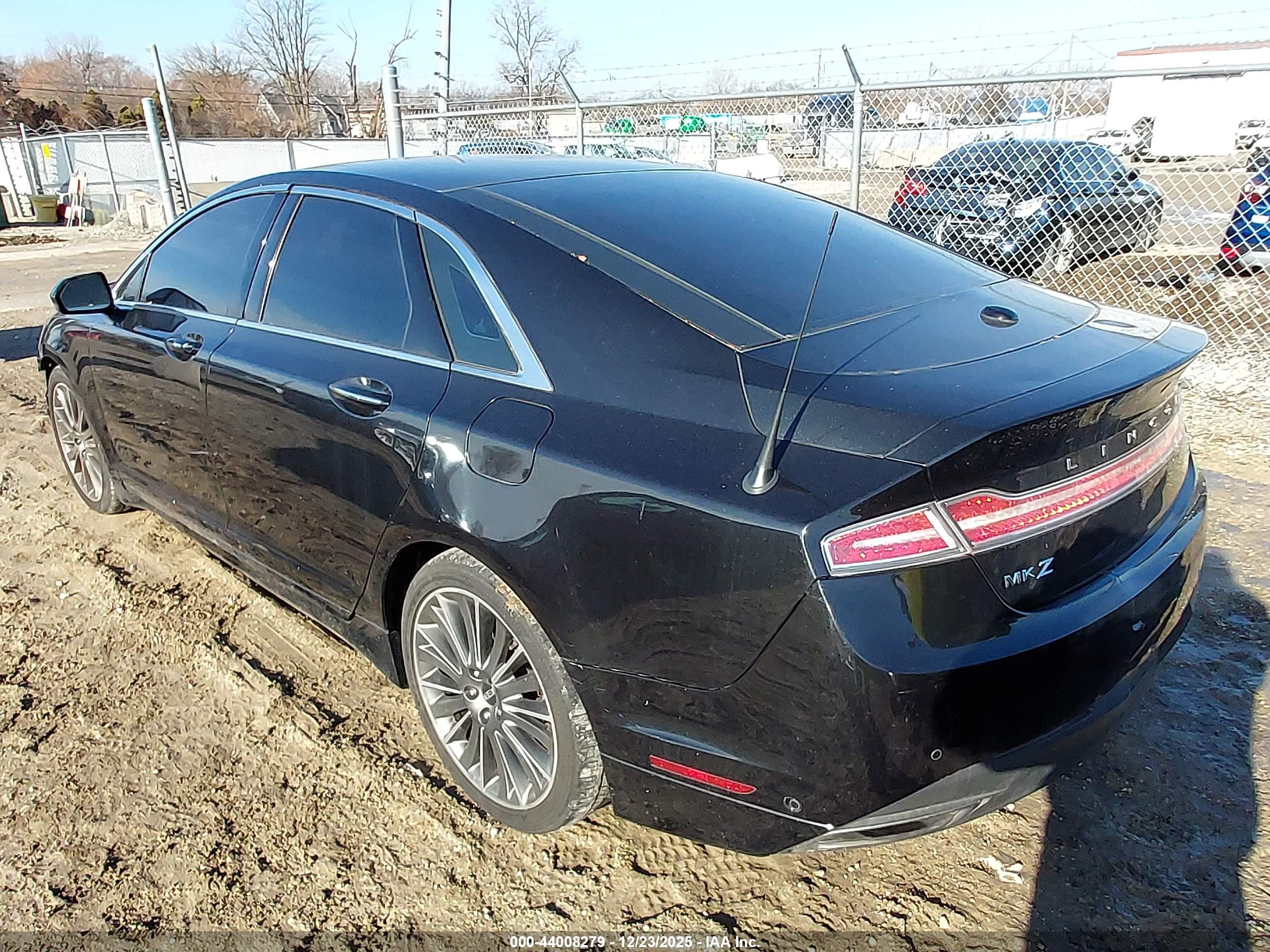 LINCOLN MKZ image 3