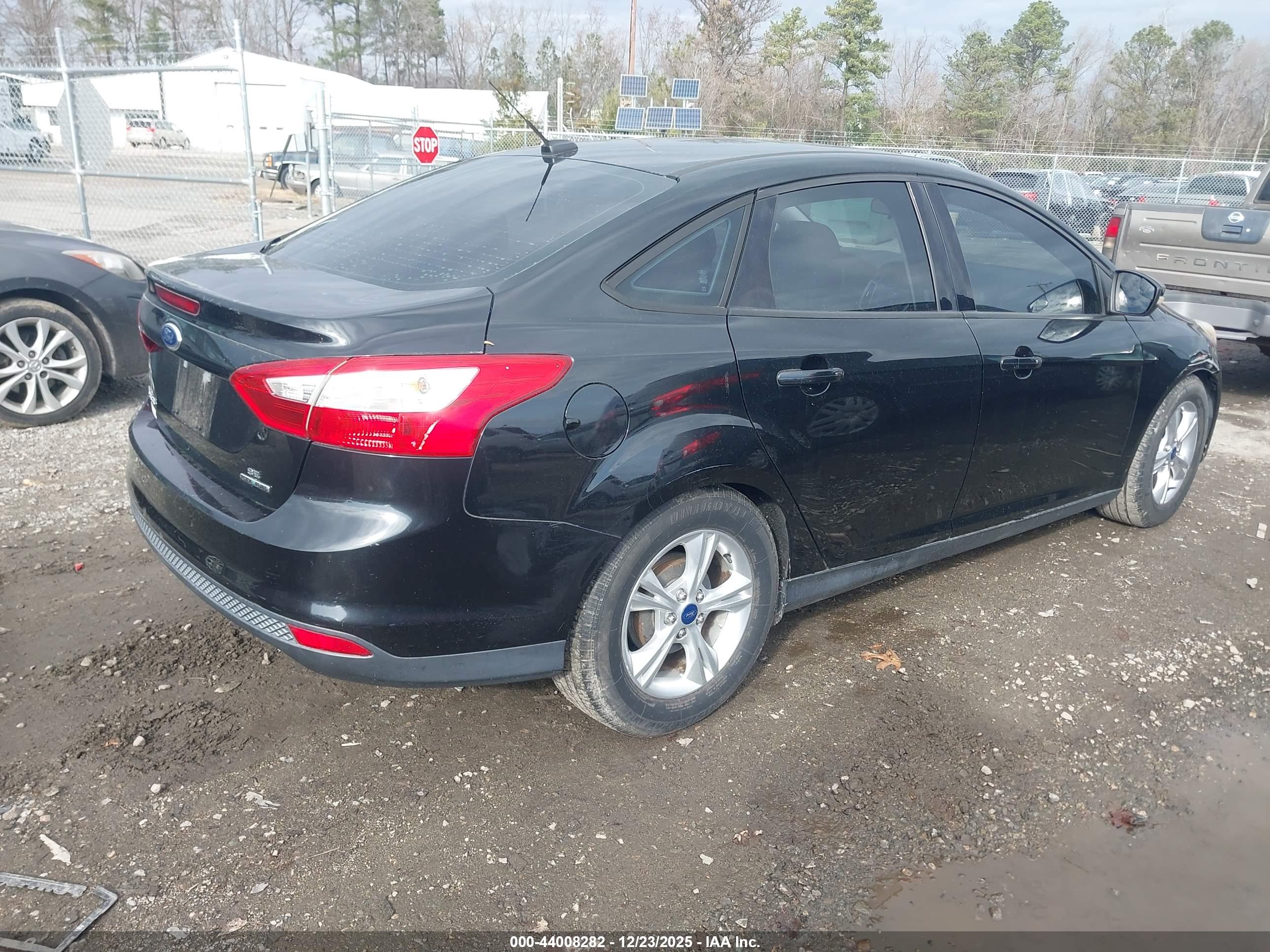 FORD FOCUS image 4