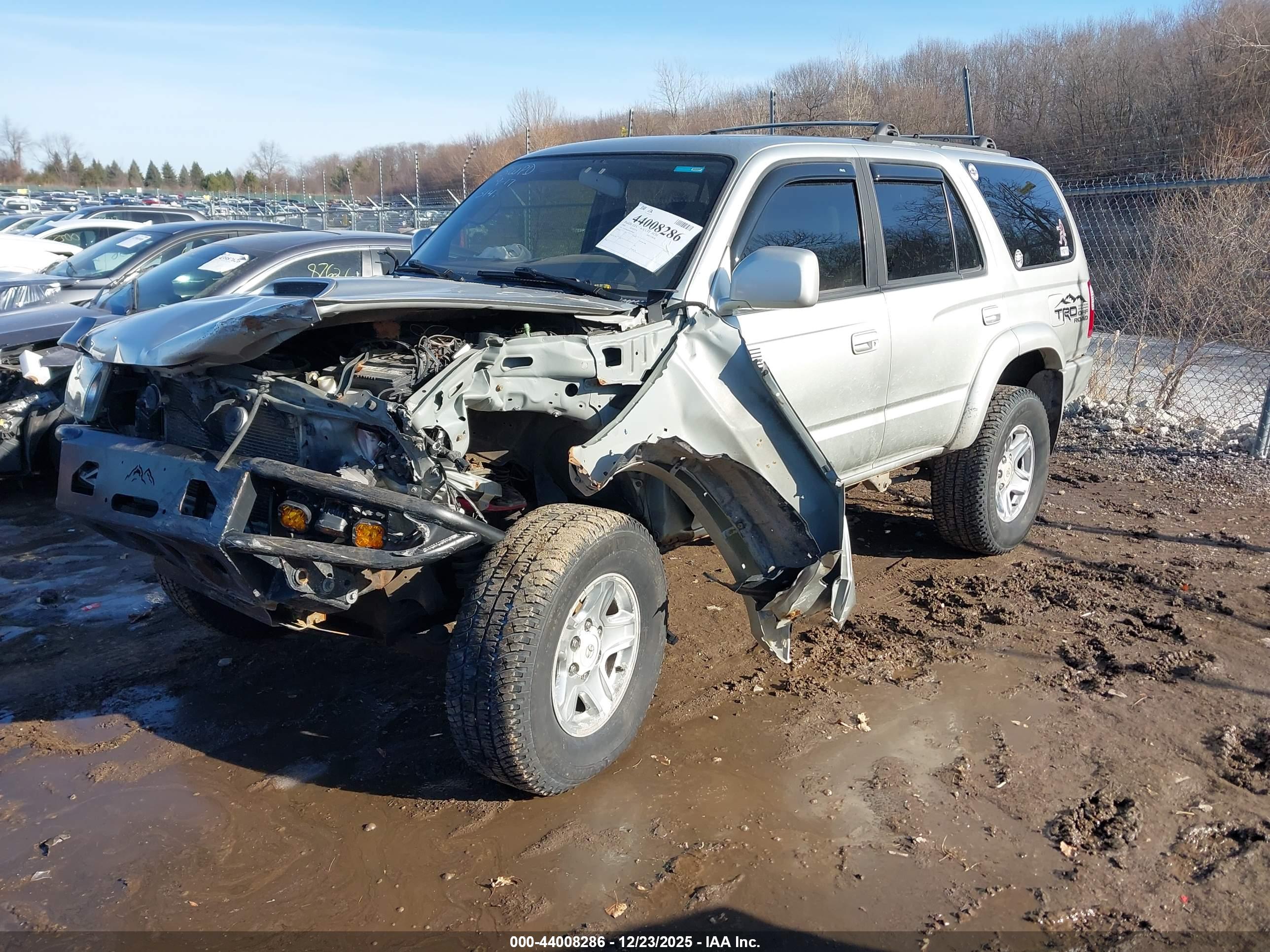 TOYOTA 4RUNNER image 2