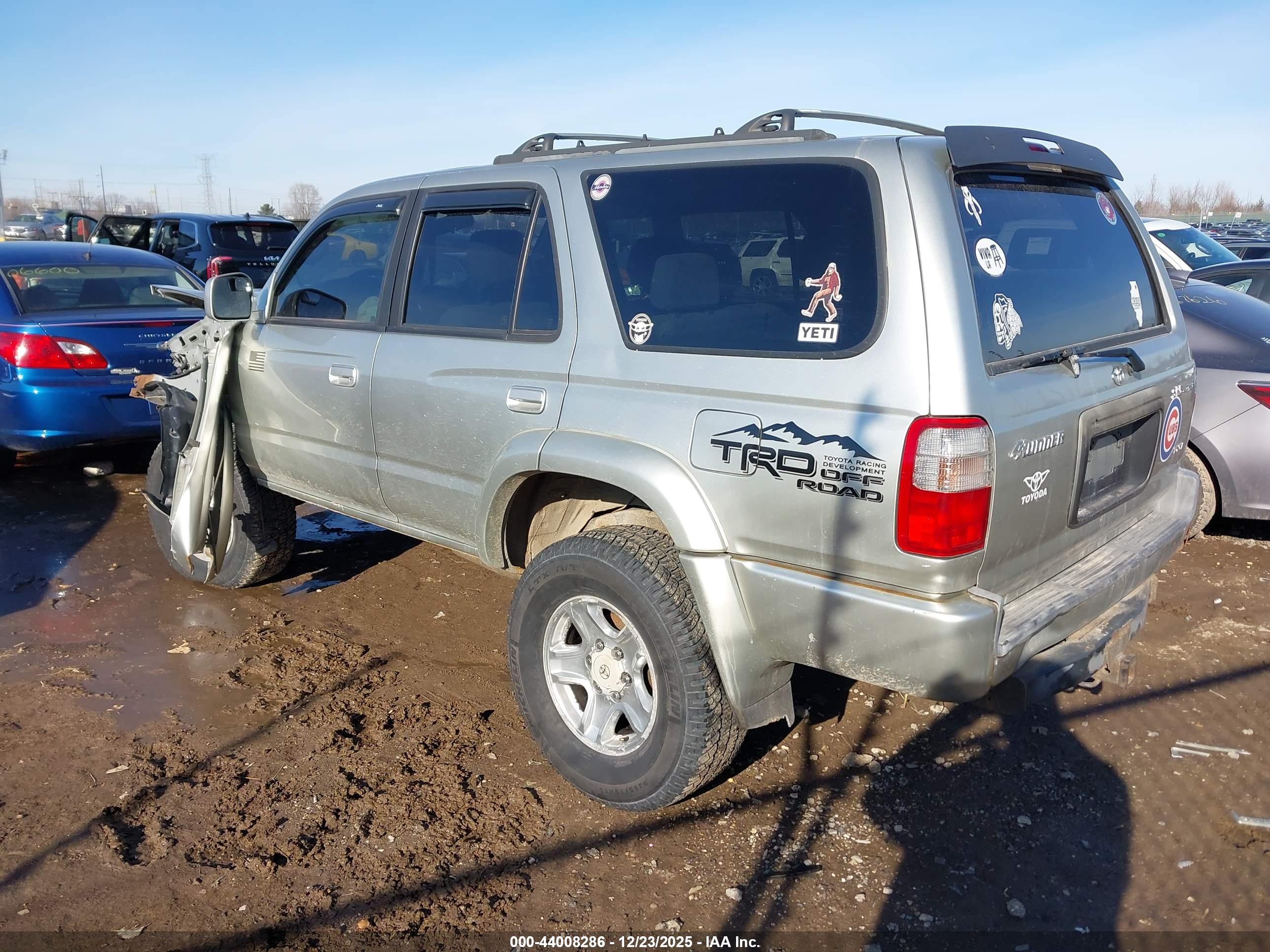 TOYOTA 4RUNNER image 3