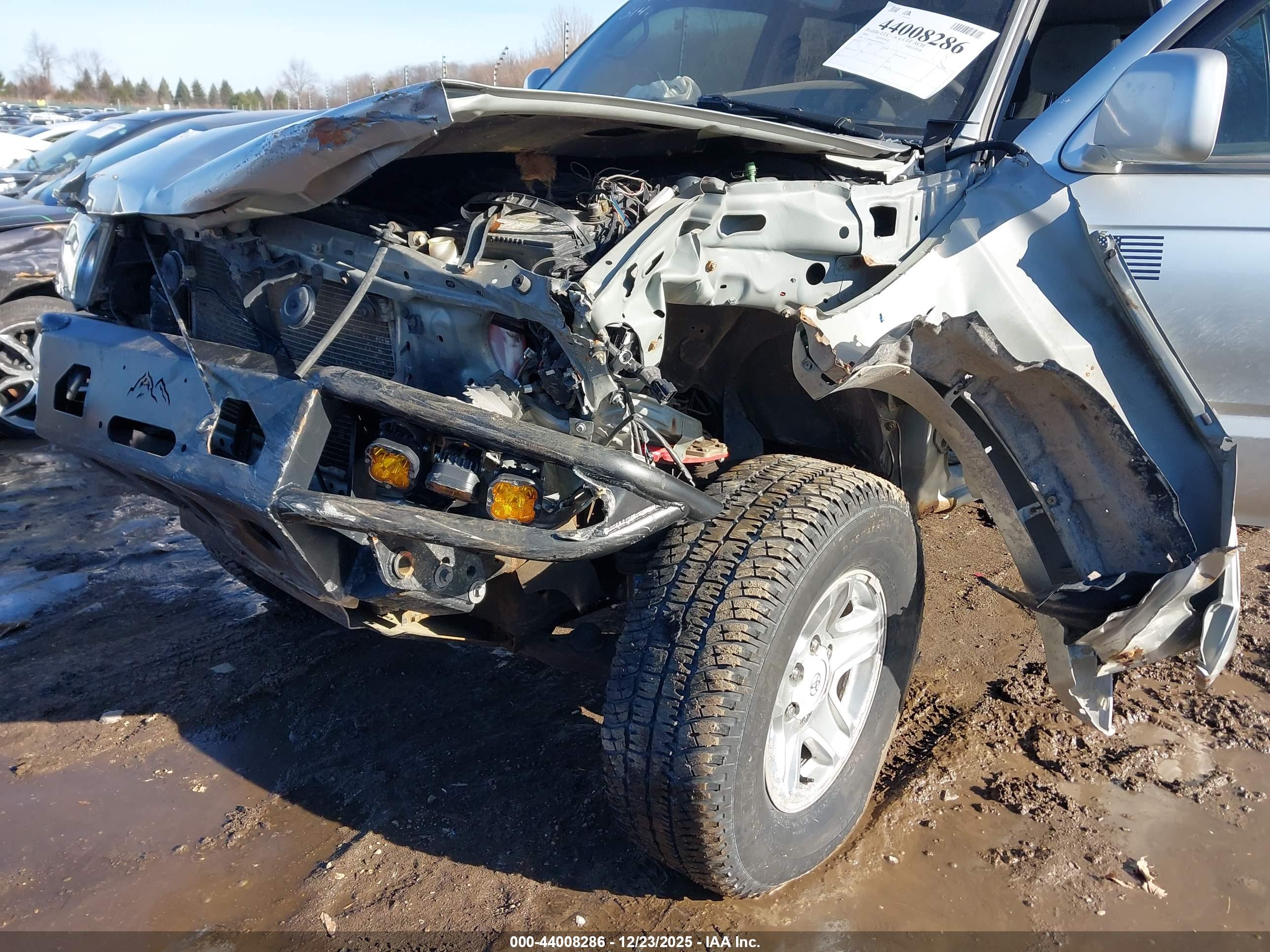 TOYOTA 4RUNNER image 6