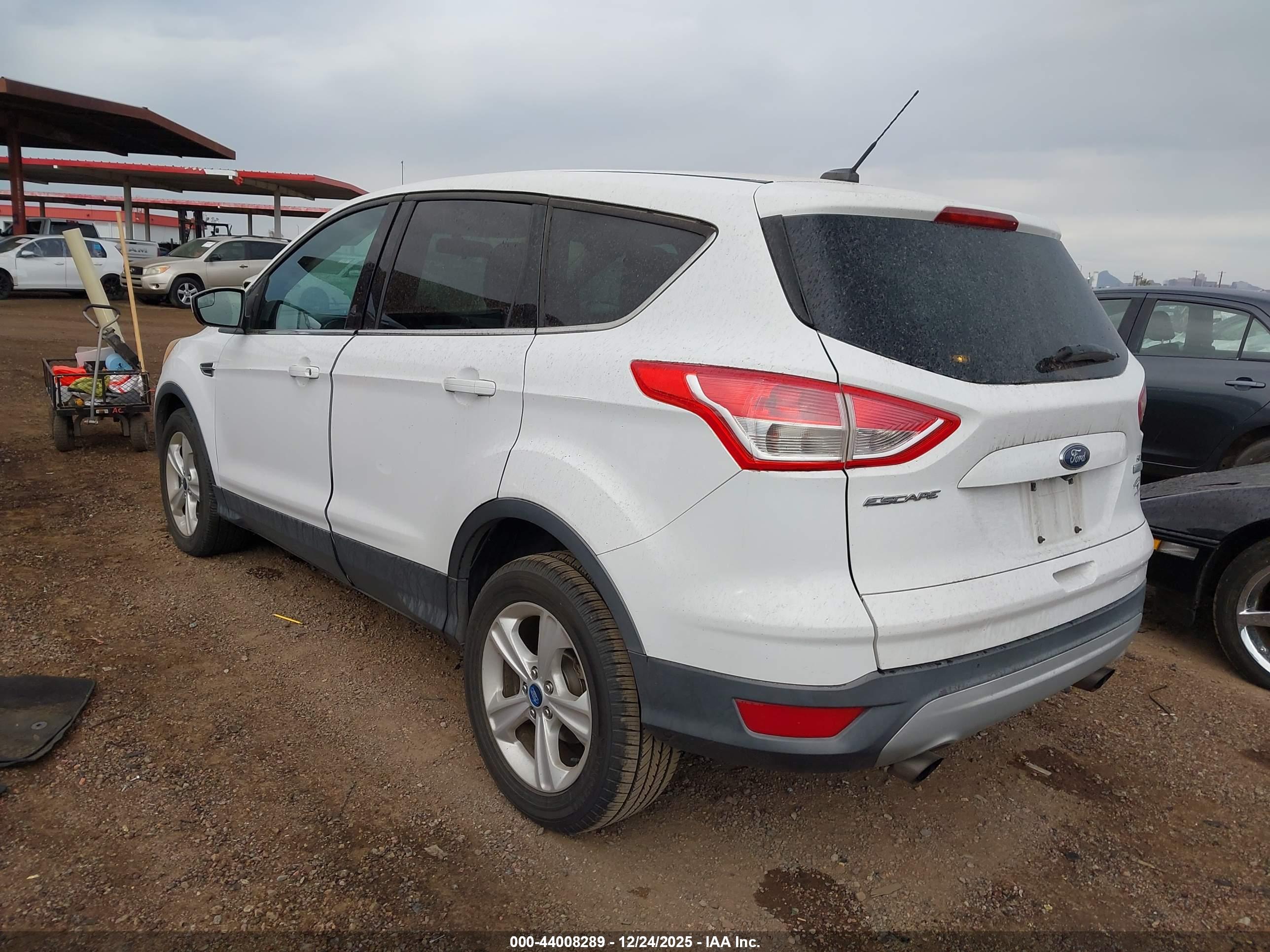 FORD ESCAPE image 3